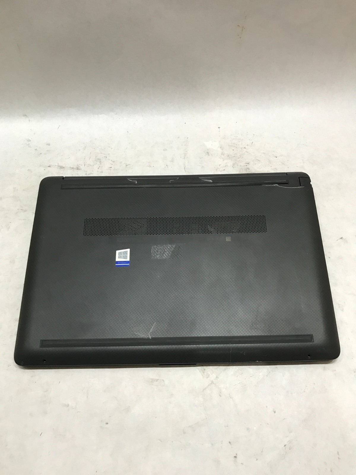 HP 250 G8 15″ Intel Core i5 NO RAM NO SSD/OS For Parts BIOS LOCKED READ DESC -DW