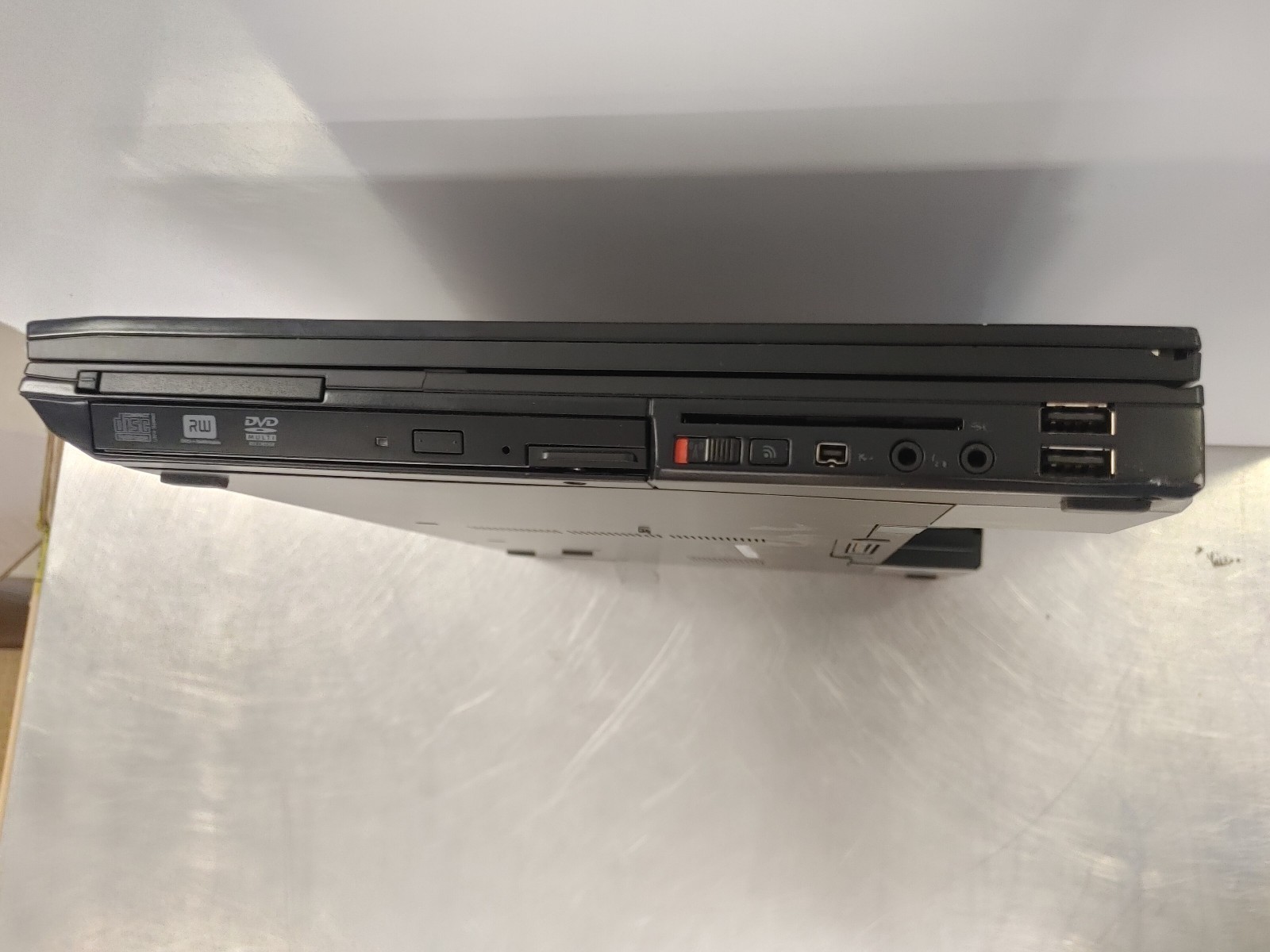 Dell Latitude E6500 15in Vista C2D 2.53GHz 4GB RAM 80GB HDD NVS 160M