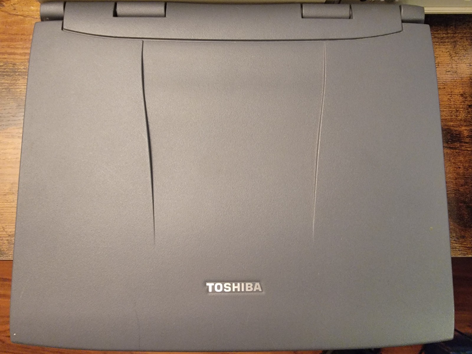 Toshiba 325CDS & Toshiba 2065CDS Satellite Vintage Laptop – Retro – WIN 98 DOS