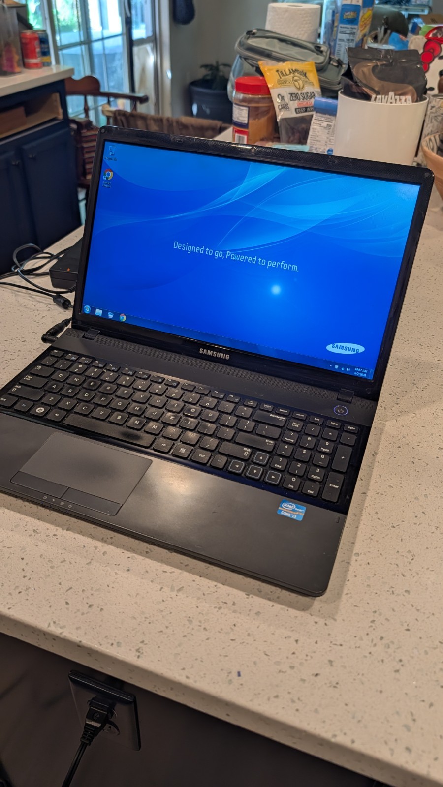 Samsung NP300E5C 15.6″ Laptop i3-2350M 2.4GHz 6GB RAM 675GB HDD Black