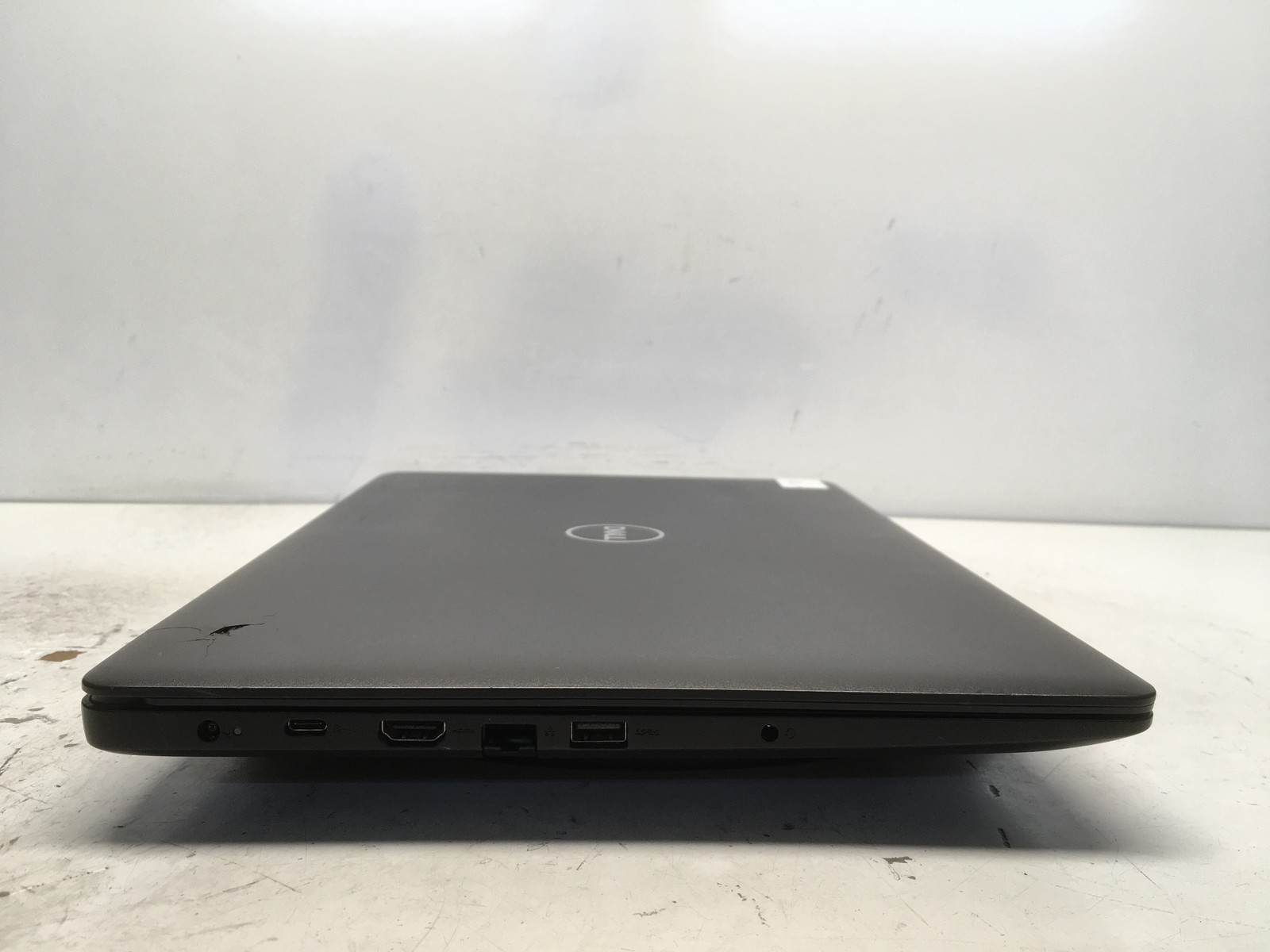 Dell Latitude 3590 Intel i3-7130U 2.7GHz 4 GB NO HDD No Batt