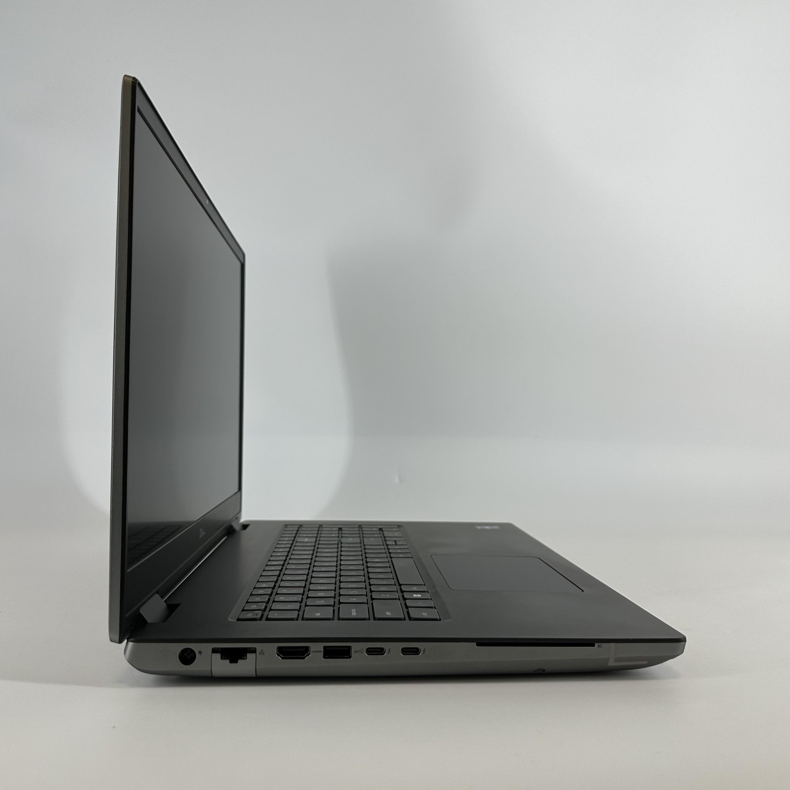 Dell Precision 7780 17.3 FHD 2.2 GHz i9-13950HX 64GB 512GB SSD RTX 4000 Ada