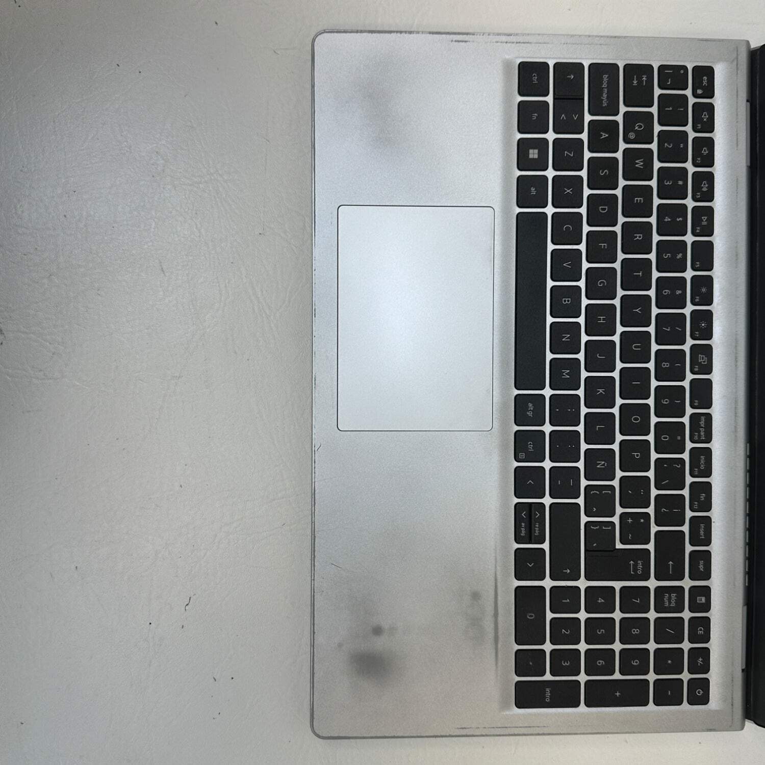 Dell Inspiron 3520 15.6″ i7-1255U 1.7GHz 16GB RAM 1TB SSD