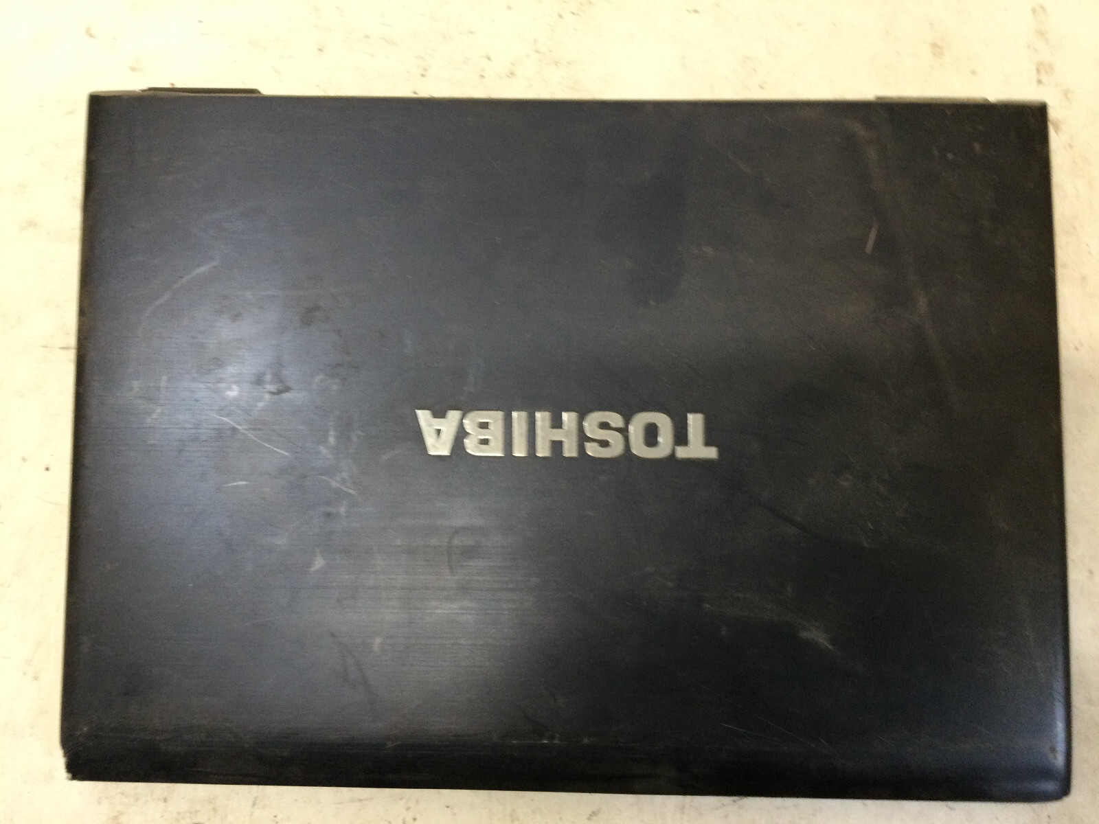 TOSHIBA PORTEGE R835-P50X – FOR PARTS – INTEL I3 – NO RAM – READ DESCRIPTION -BB