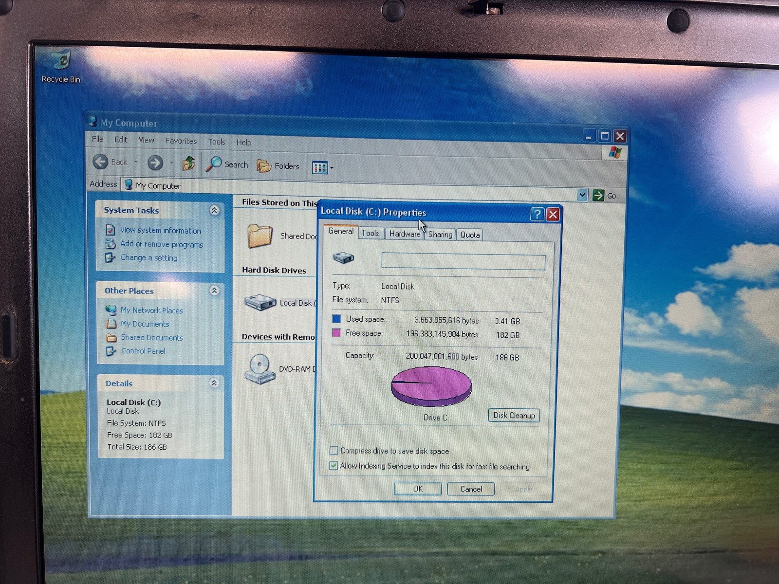 Dell Latitude D630 14″ C2D T9300 2.5GHz 3.5GB 200GB WinXP NVIDIA NVS 135M