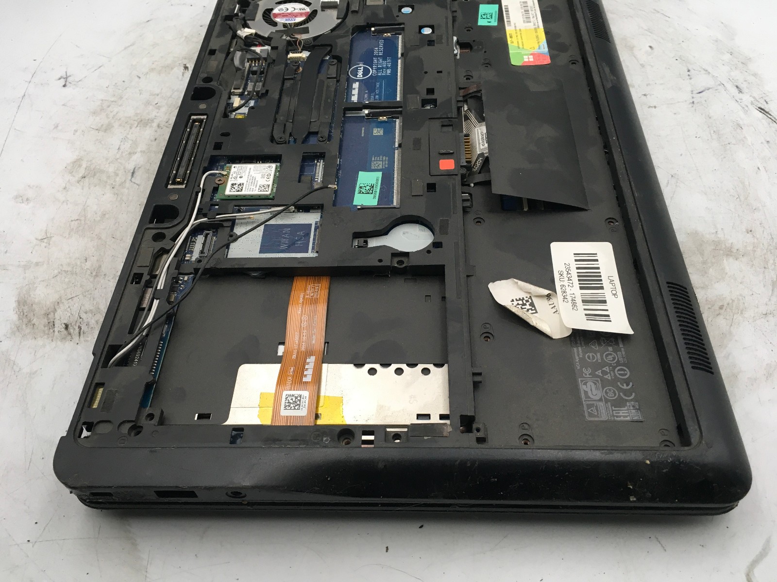 DELL LATITUDE E7450 – FOR PARTS/LCD LEAKED – INTEL I7 5600U – NO RAM – READ – BB