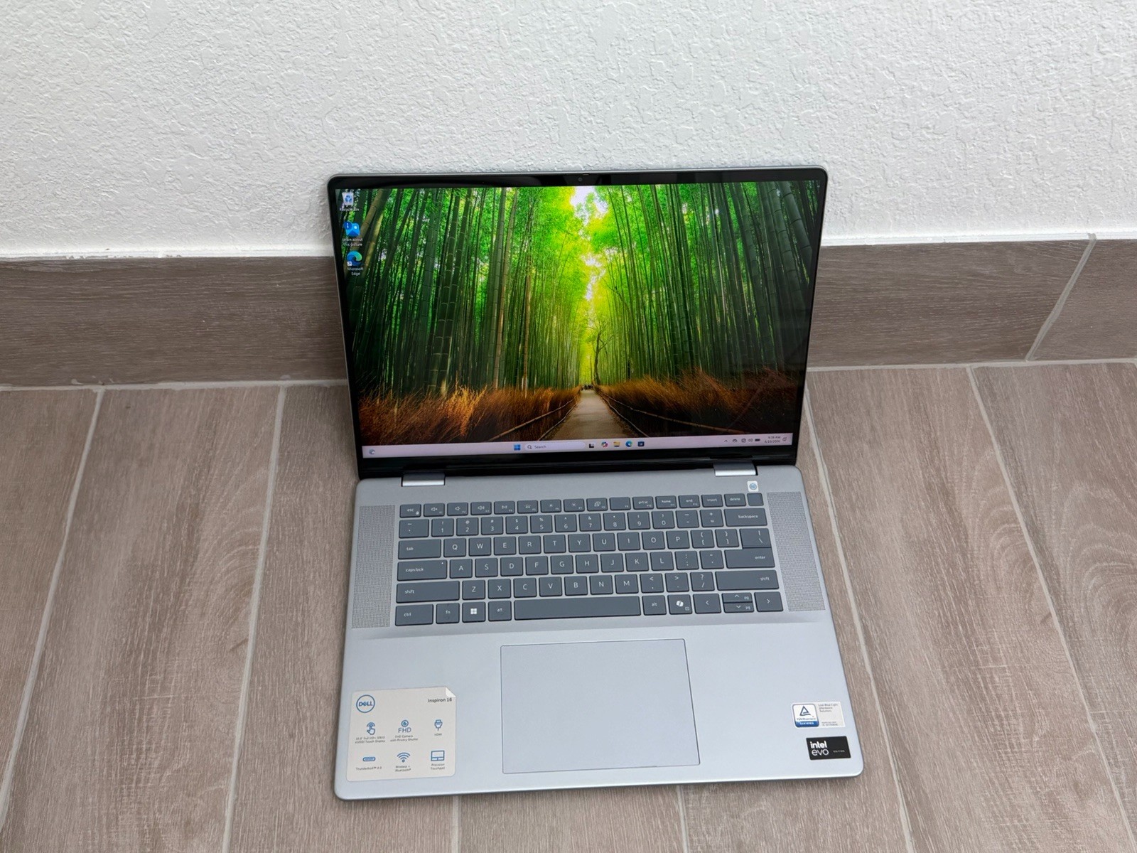 Dell Inspiron 16 7640 Touch Laptop Core Ultra 7 155H 16GB RAM 512GB NVMe SSD