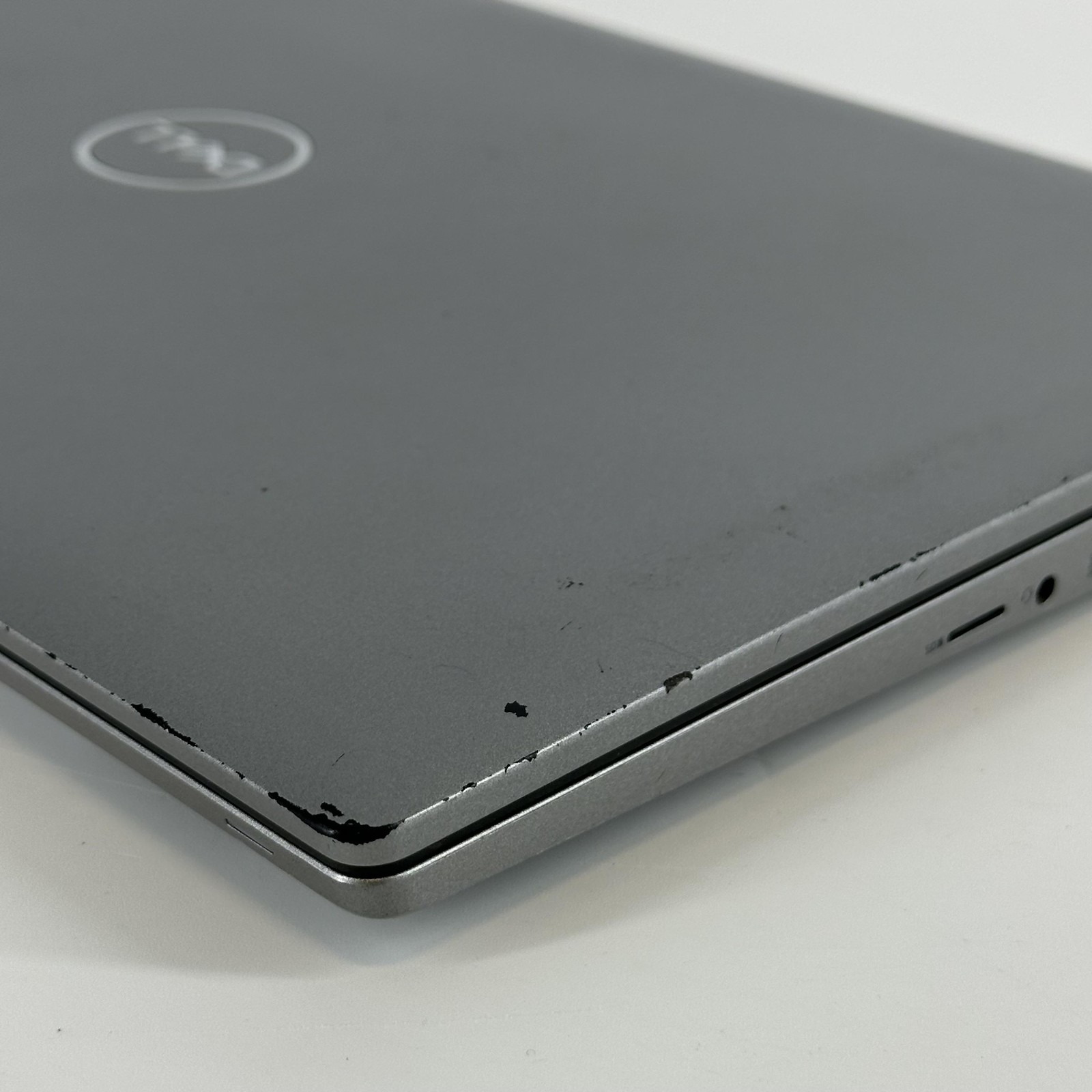 Dell Latitude 5520 15.6 Silver FHD i7-1185G7 3.00GHz 16GB 512GB SSD BAD BATTERY