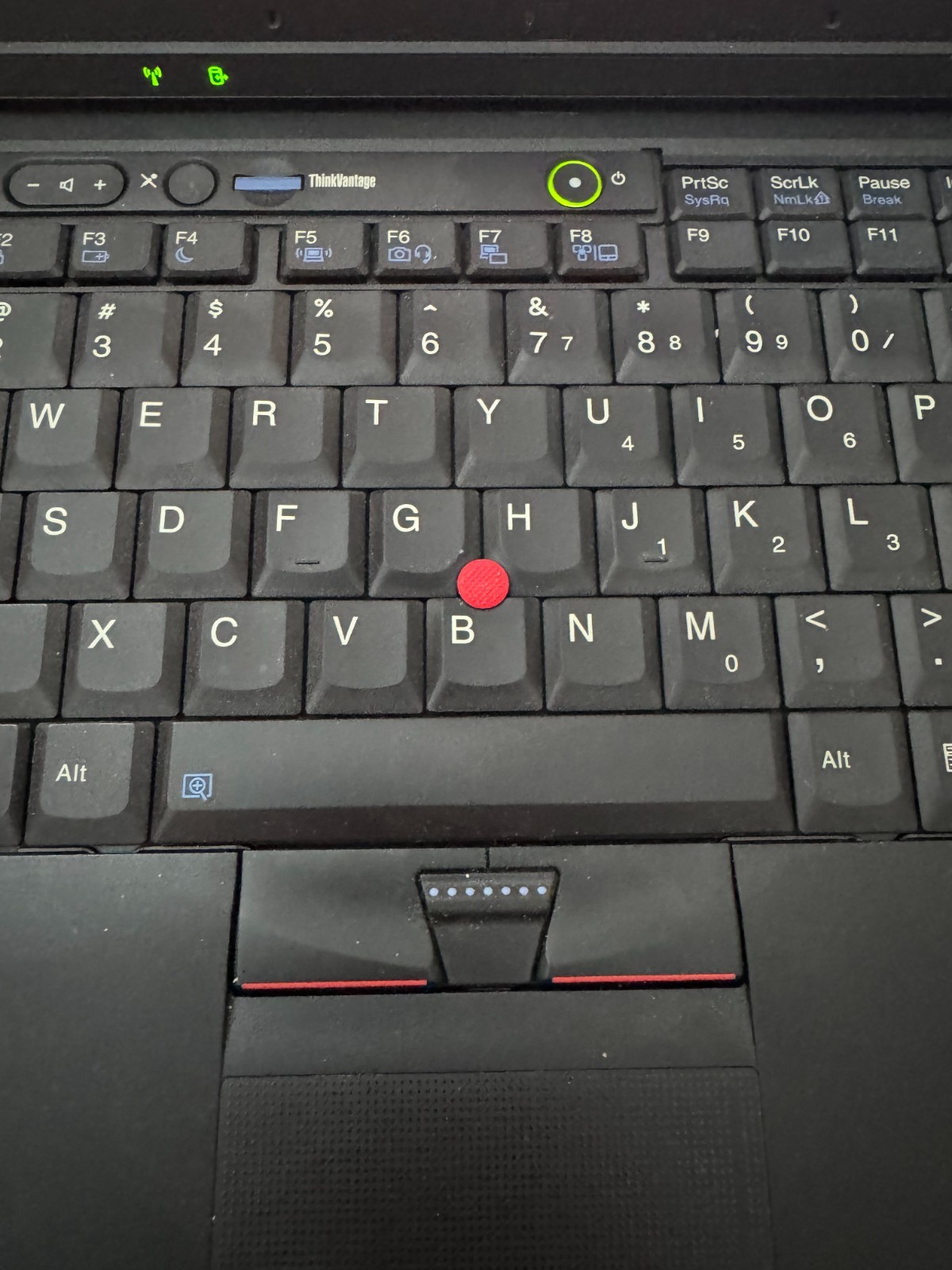 Lenovo Thinkpad laptop W510 32GB RAM – (2) 500GB HDDs 15.4″ screen – AC adapter