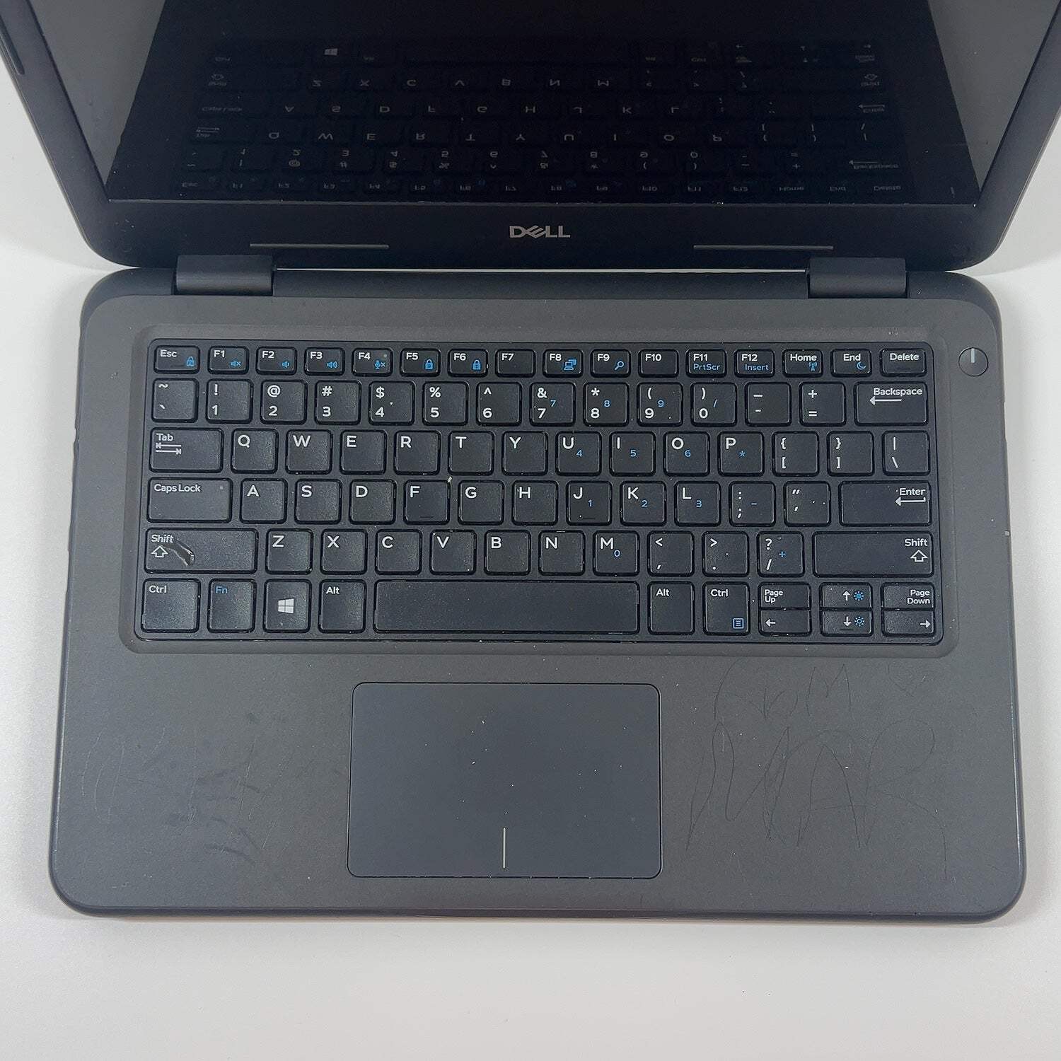 Broken Dell Latitude 3310 13.3″ i3-8145u 2.1GHz 8GB RAM 120GB SSD READ