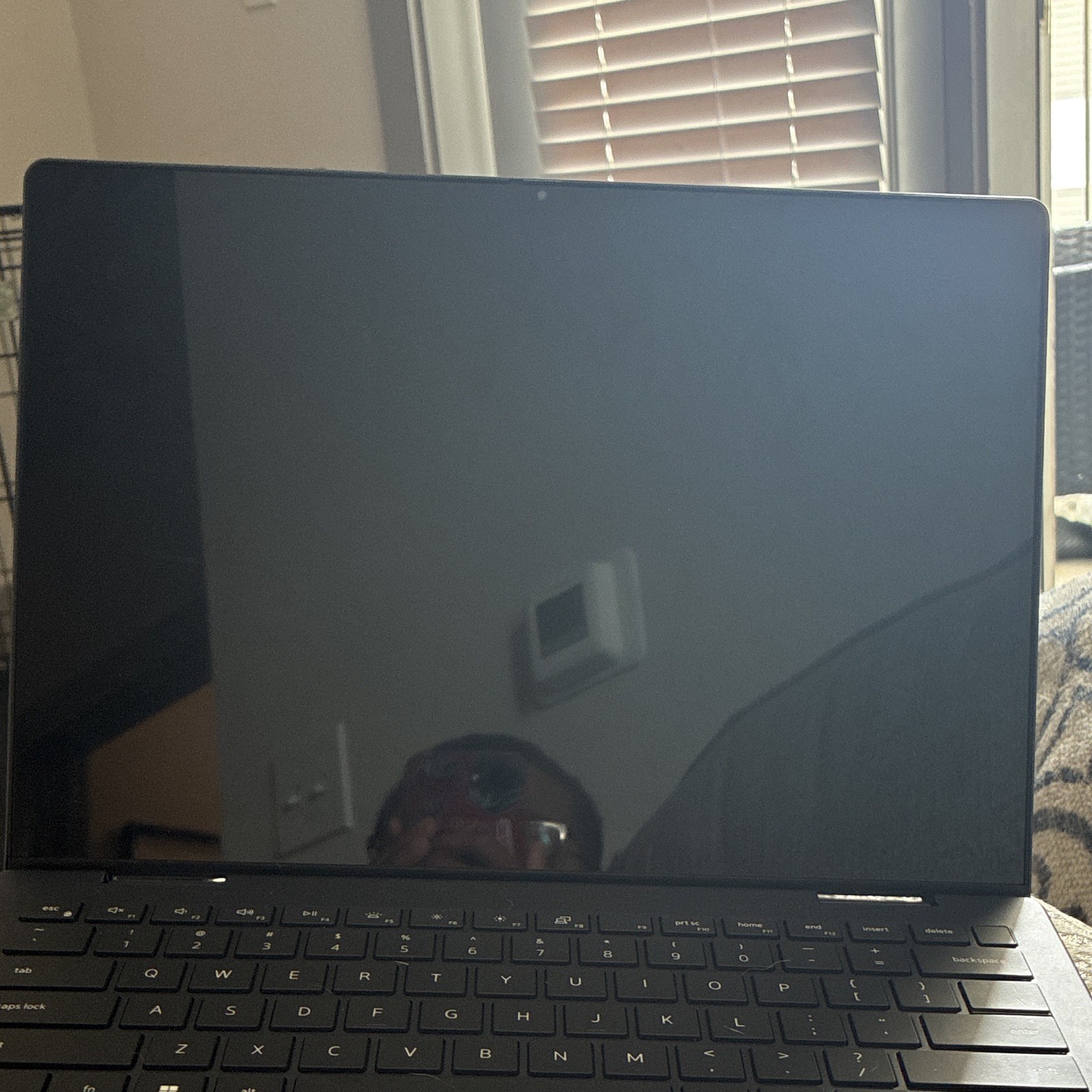 Dell Inspiron 15.6″ FHD i5 8GB 256GB SSD Backlit KB Wi-Fi BT Black