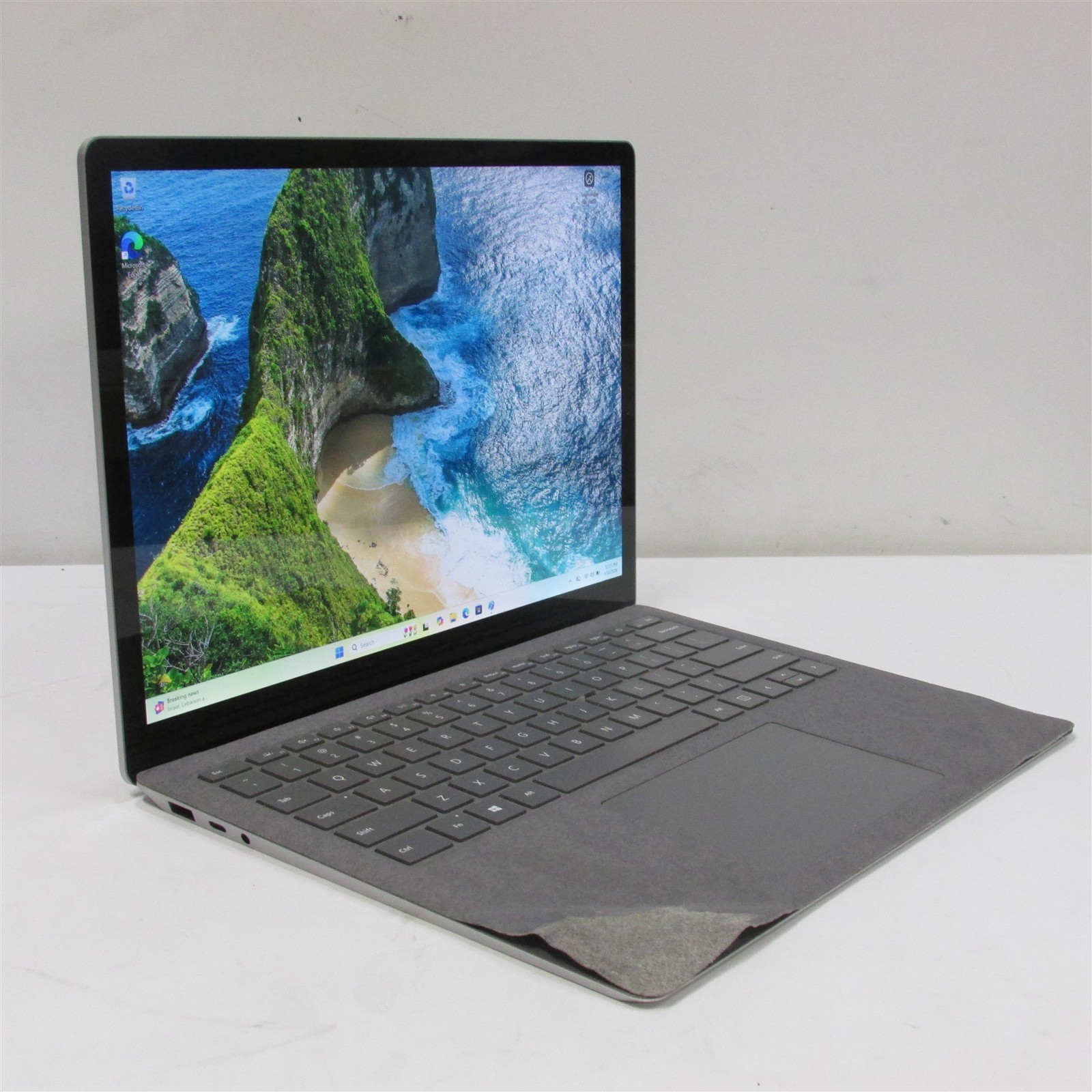 Microsoft Surface Laptop 3 1867 i7-1065G7 1.3GHz 16GB 256GB 13.5″ Win11 Home DMG