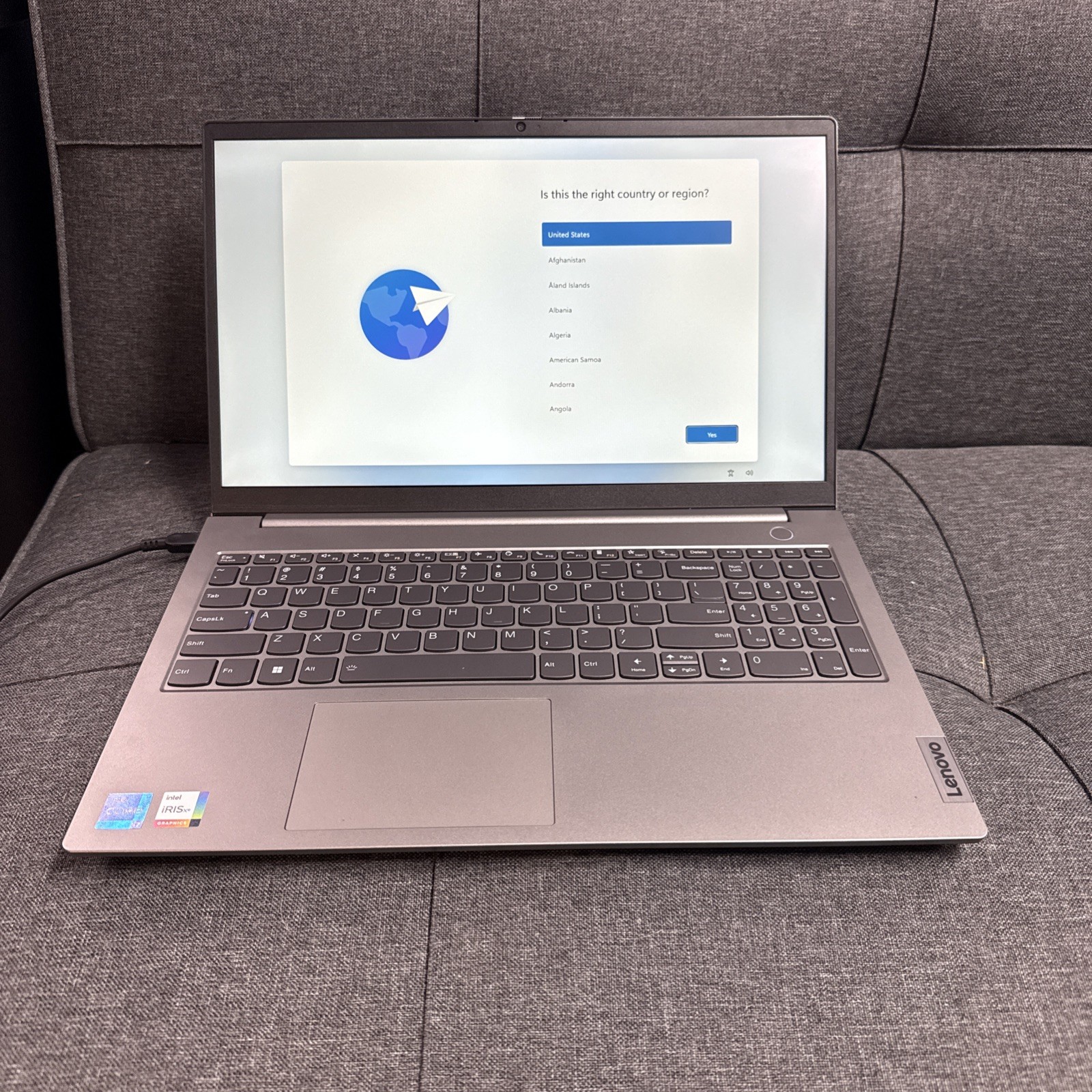 Lenovo Ideapad slim 3 15ABR8 15.6″ Ryzen 7 7730U 2.0GHz 16GB RAM 512GB SSD