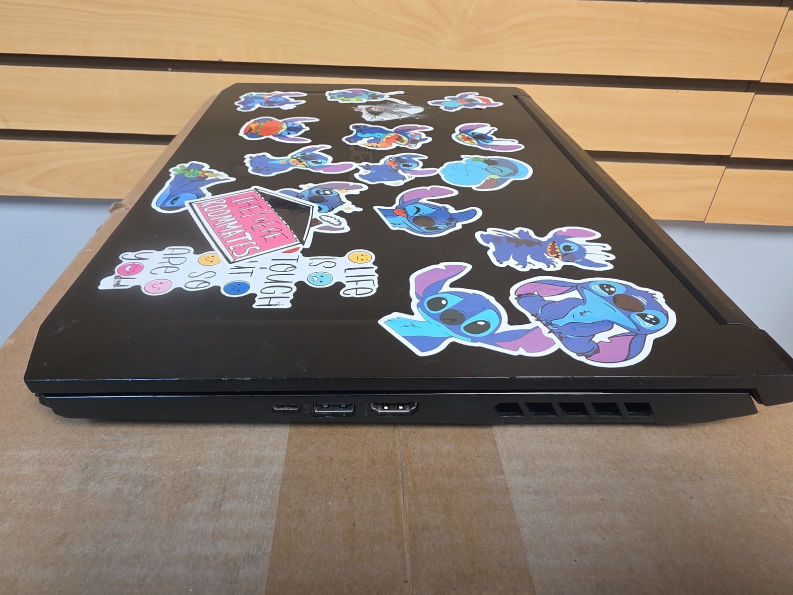 Acer Nitro 5 Gaming laptop RTX 3050 Intel i5 10300h 144hz screen – PARTS /REPAIR