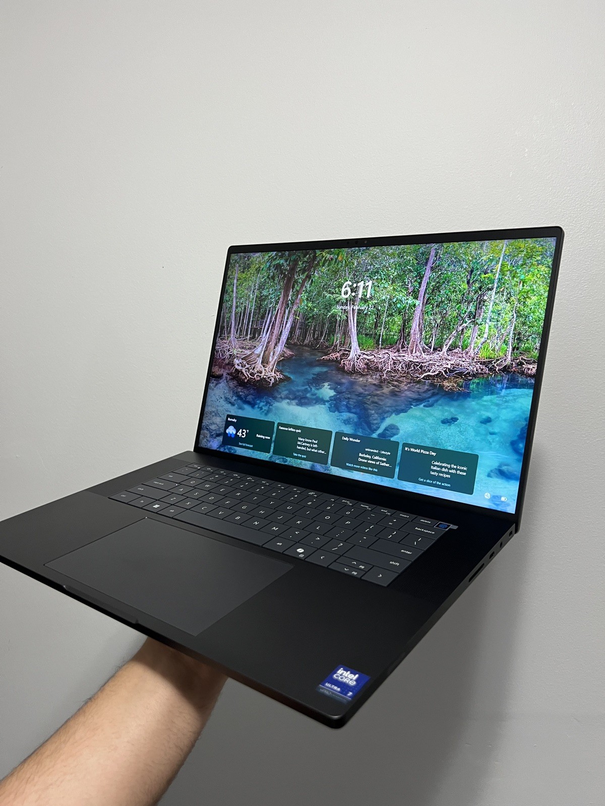 Dell Pro Max 16 Premium MA16250 16″ Core Ultra 7 265H 2.2GHz 64GB RAM 2TB SSD