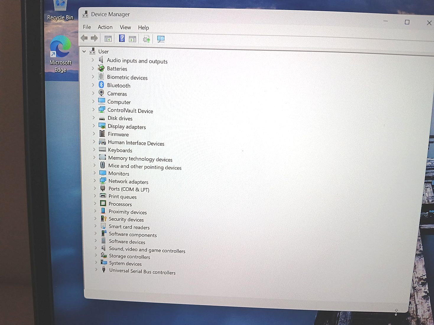 DELL Latitude E7450 Win11 14″ CPU i5-6300u 2.4Ghz 16Gb 256Gb SSD +AC-Free Ship