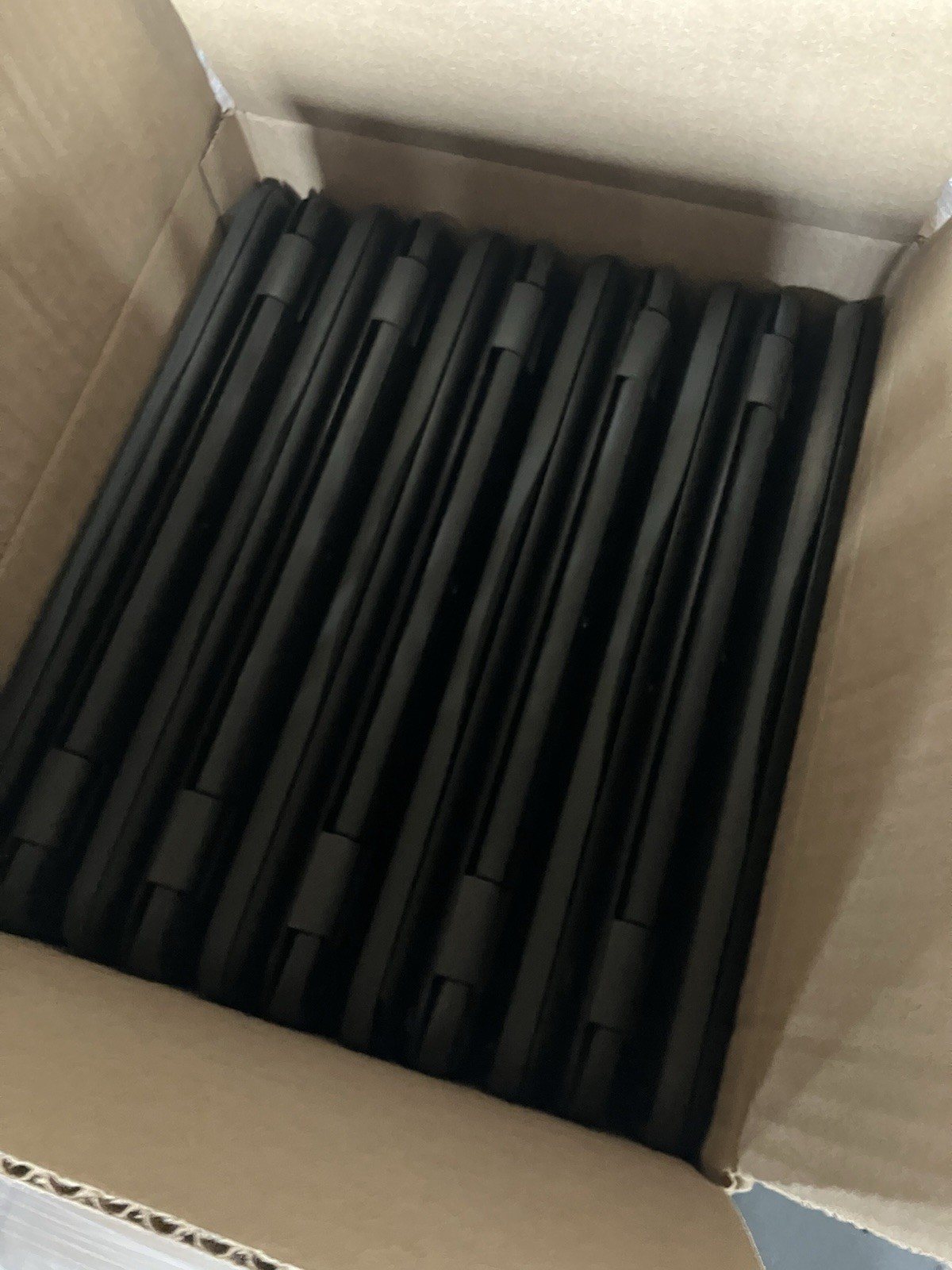 LOT OF 10 Dell Latitude 3190 11.6″ Intel N4100 1.1GHz 4GB RAM 64GB SSD