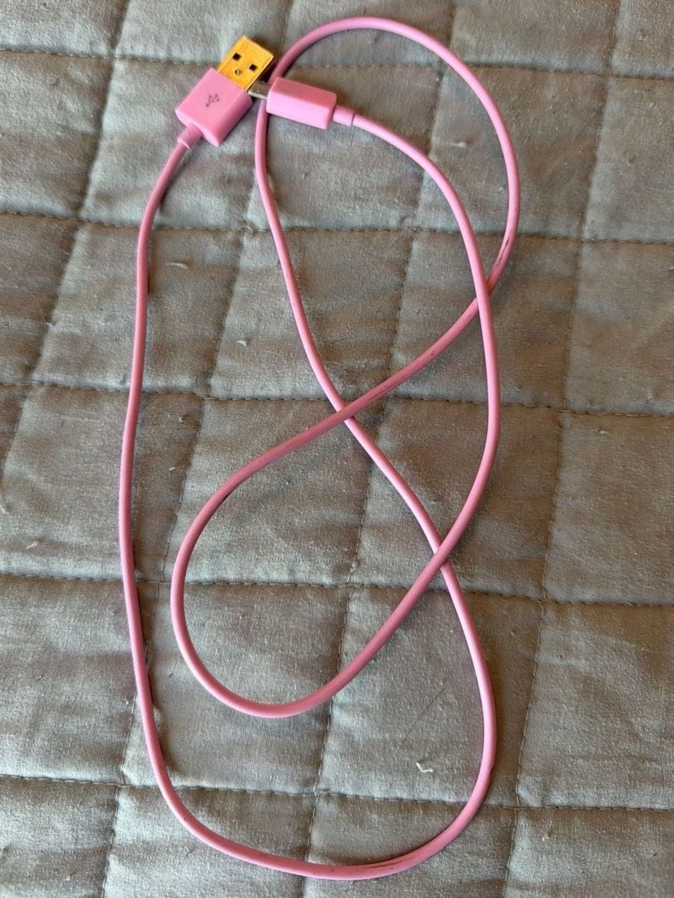Razer Replacement Pink Micro-USB Charging Cable for Kraken BT Kitty Edition / Se
