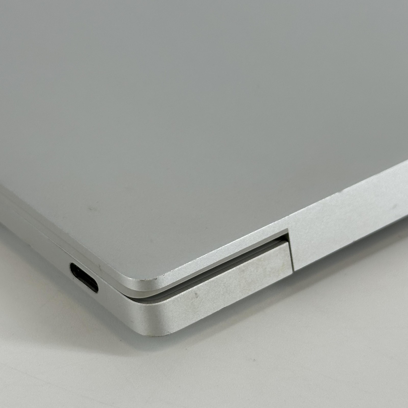 Dell XPS 13 Plus 9320 3.5K TOUCH 1.8 GHz i7-1280P 16GB 512GB SSD Very Good