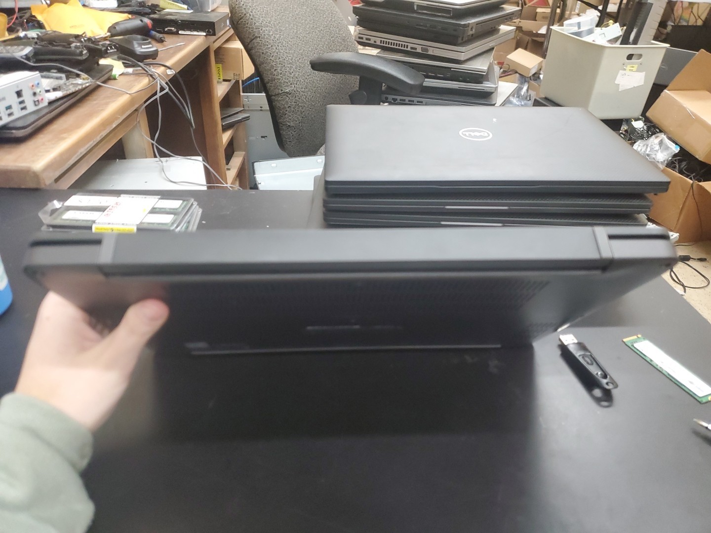 Dell Latitude 7400 14″ i5-8365U 8GB 256gb SSD Laptop W11P 122425-2