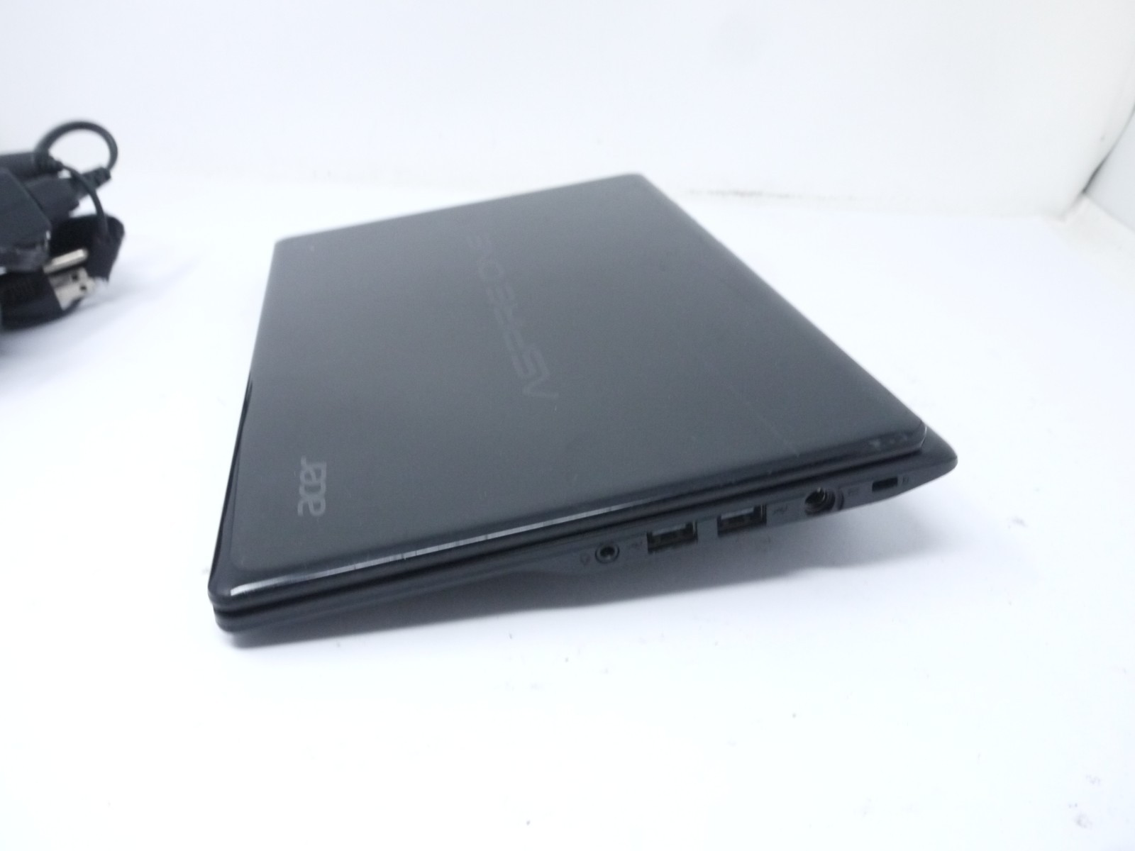 Acer Aspire 725-0494 11.6″ Netbook – C-70 / 4GB / 160GB / Win10 – New Battery