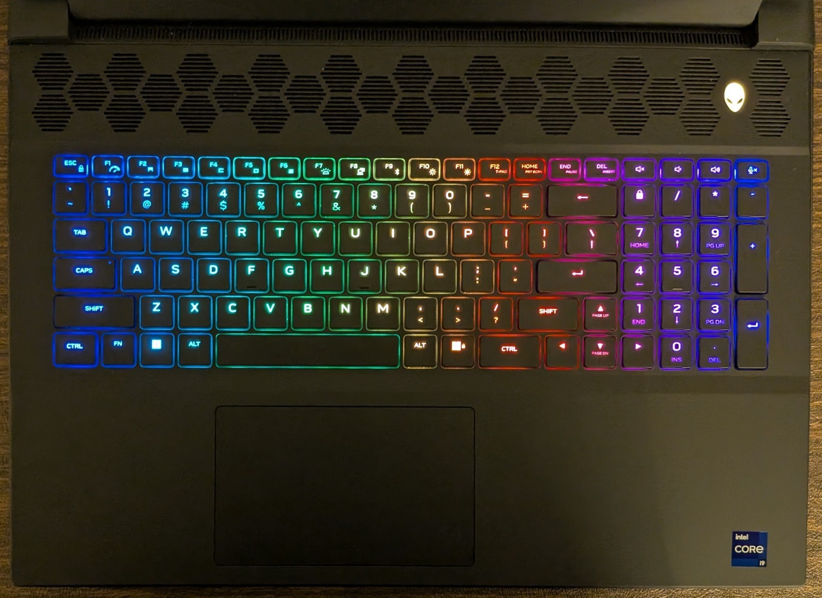 Alienware m18 r2 QHD+ 165Hz (Core i9-14900HX, 32GB/1TB SSD, RTX 4070) Laptop