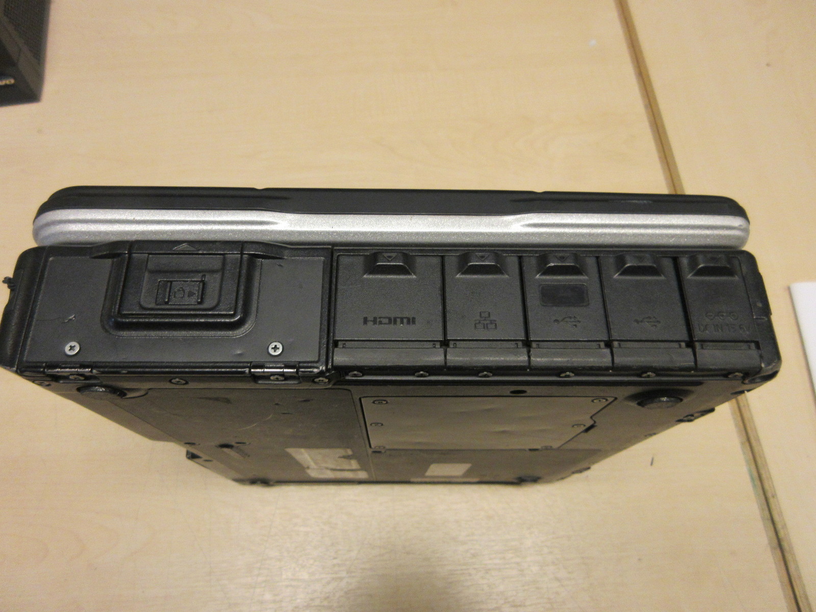 PANASONIC CF-31 CF-31HTB15FF MK1 Rugged Toughbook I5 2.4 4GB DDR3 TOUCHSCREEN W7