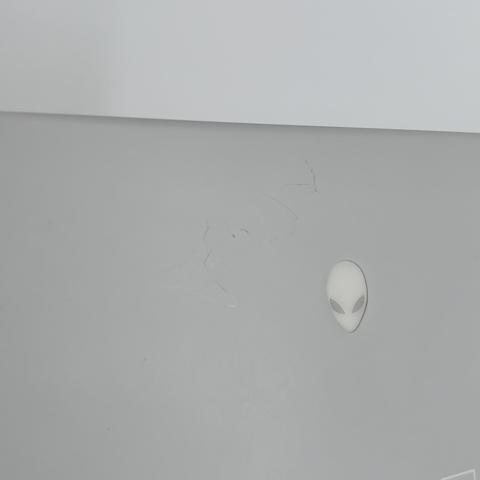Dell Alienware X15 R2 360Hz FHD 2.3 GHz i7-12700H 16GB 1TB SSD RTX 3070 Ti