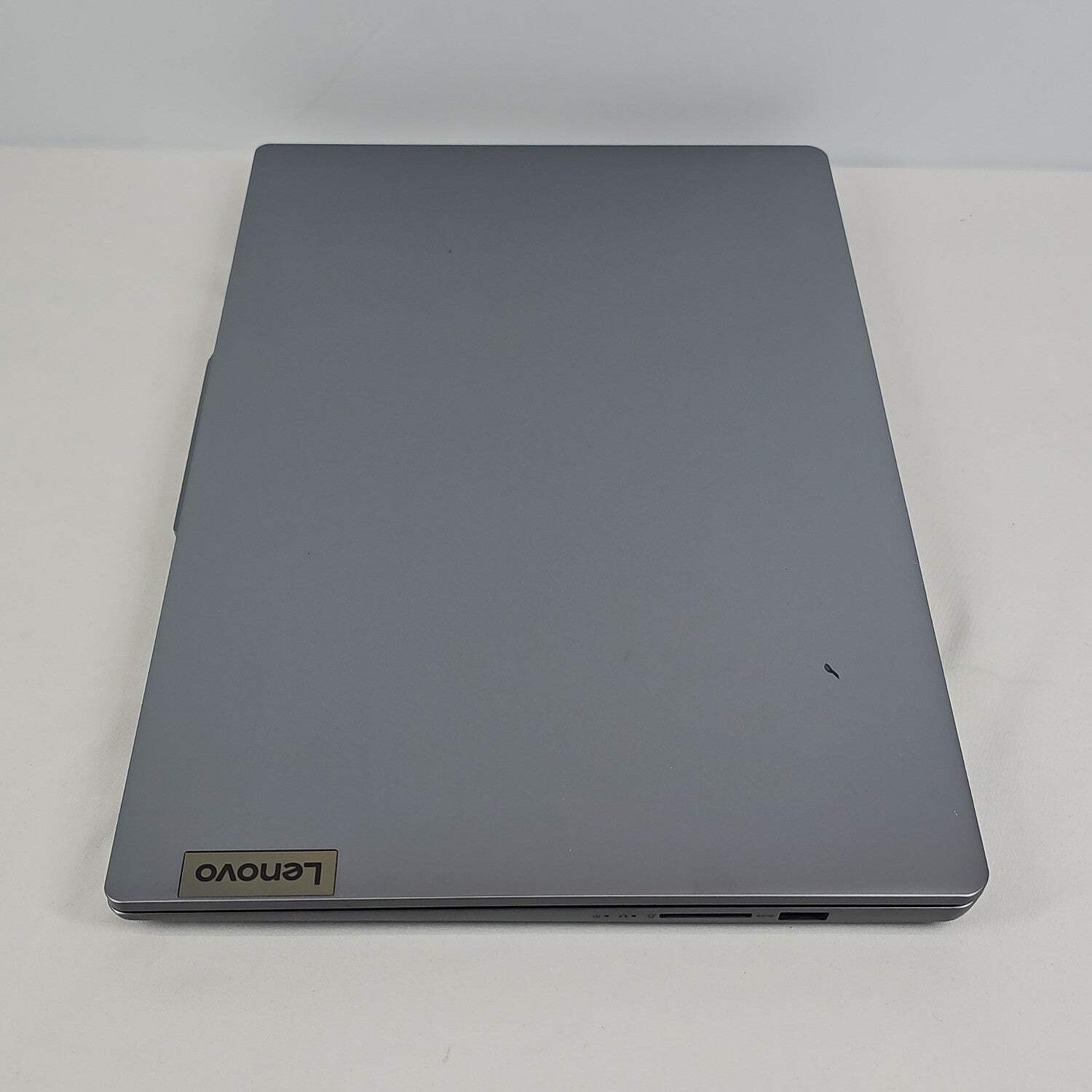 Lenovo IdeaPad Slim 3 82X7 15.6″ i3-1315U 1.2GHz 8GB RAM 256GB SSD