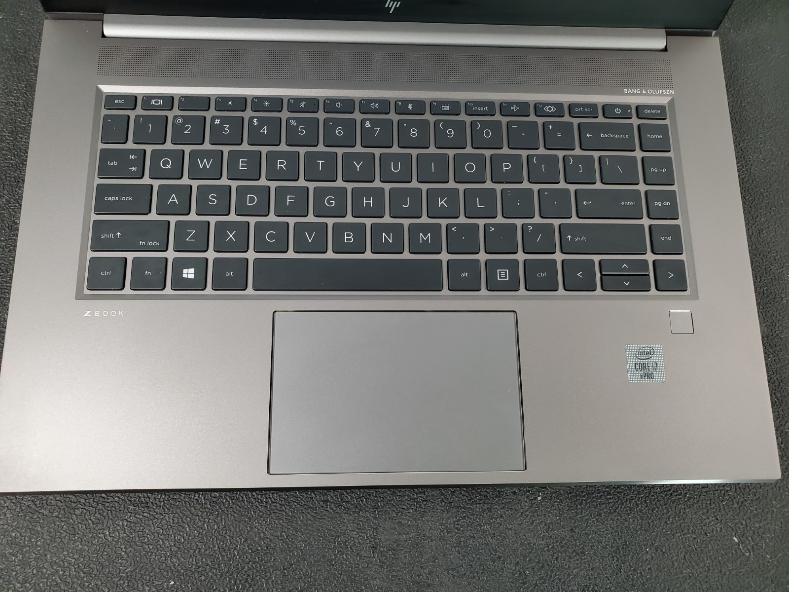 HP ZBook Studio G7 i7-10850H 2.7GHz 32GB DDR4 1TB M.2 NVMe Quadro T2000 Laptop
