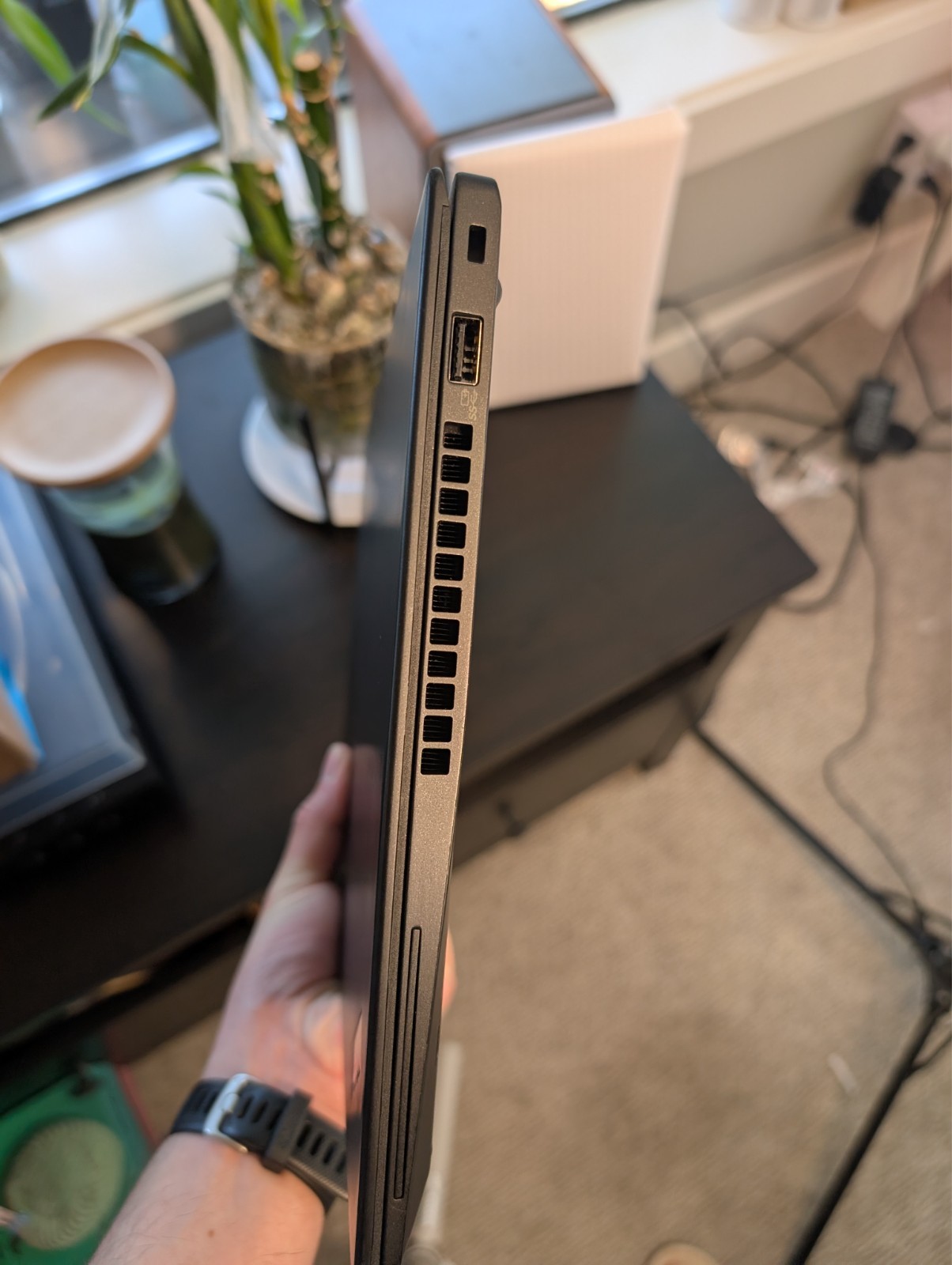 Dual Boot Win/Linux Lenovo Thinkpad t490s Laptop: i5+8gb+512gb. w/ Power adapter