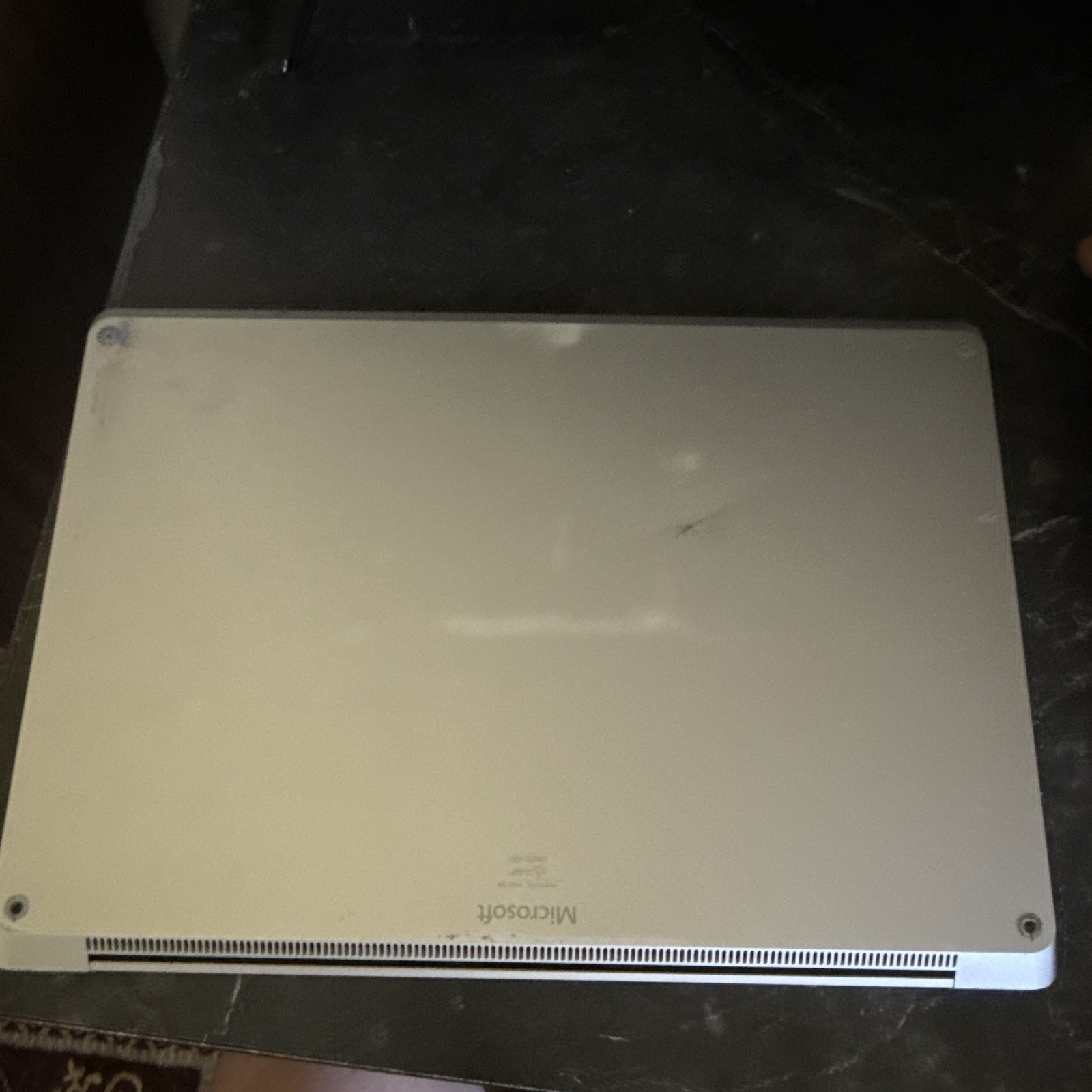 Microsoft Surface Laptop 4 13.5″ Ryzen 5 8GB 256GB SSD Silver Windows 11