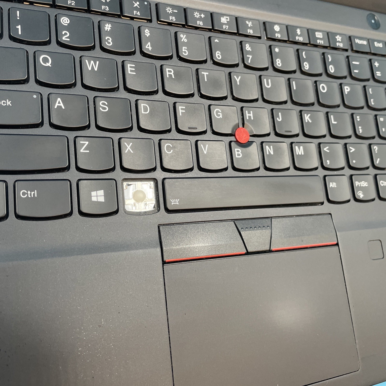 (LOT OF 10) Lenovo ThinkPads | i5 8th Gen | 8/16GB RAM | **READ BELOW** | NO OS