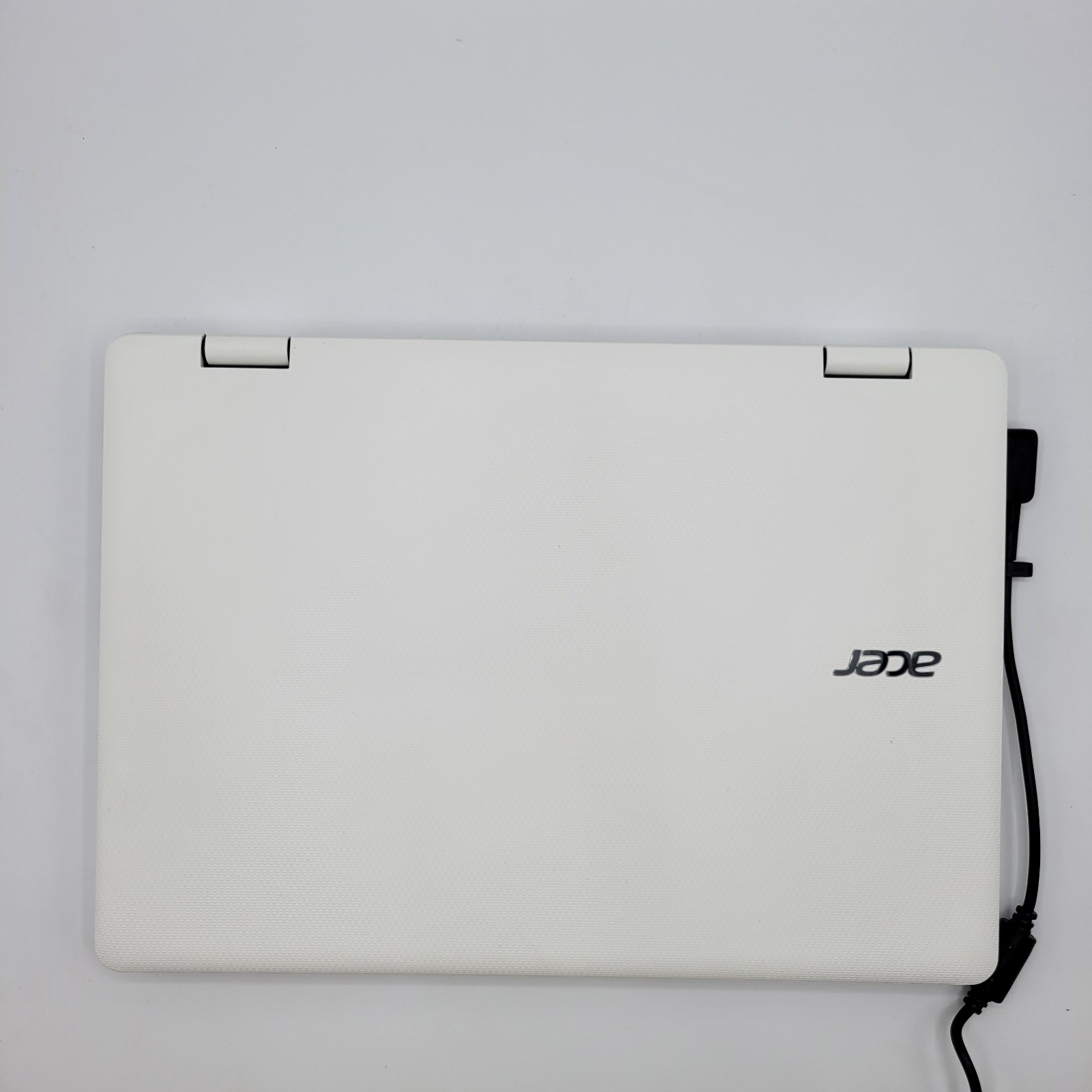 Convertible 11.6″ Acer R3-131T Touch Screen Laptop 4gb Ram