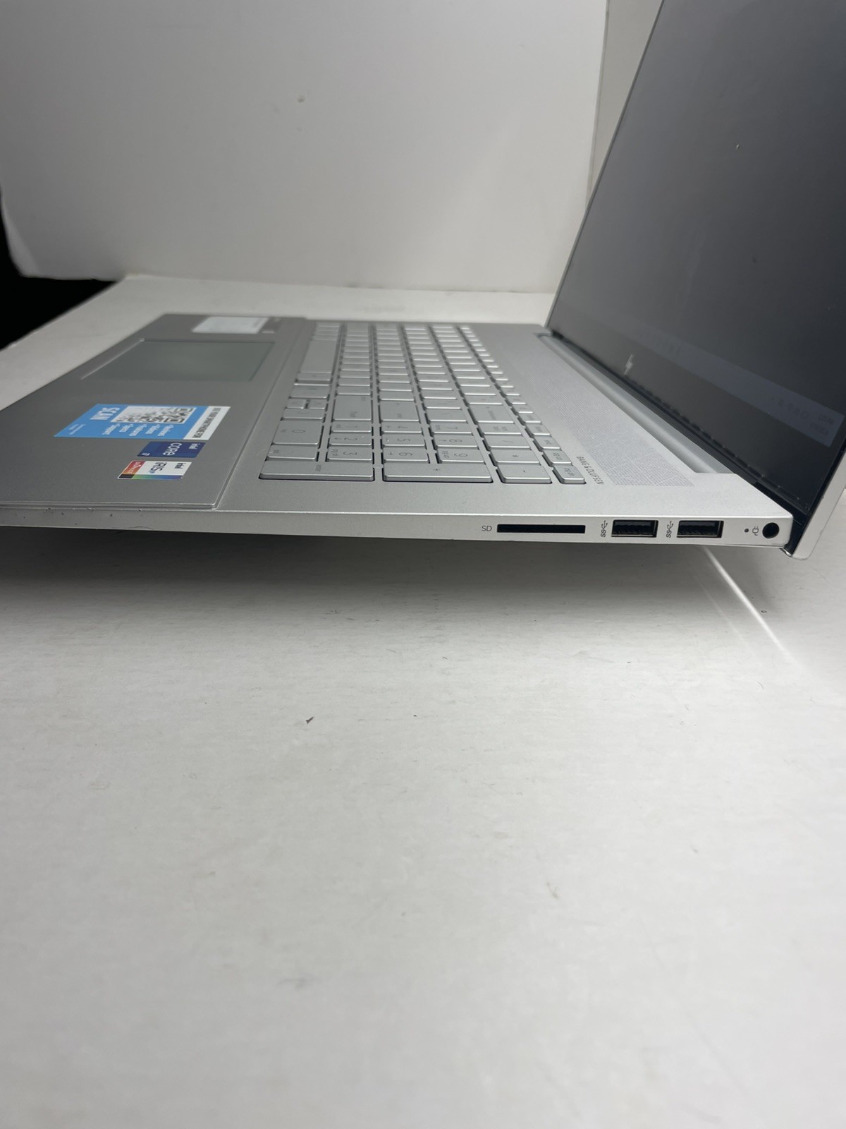 HP Envy 17m-cg0013dx Laptop 17.3″ i7-1065G7 16GB 1TB NVMe Intel Iris Xe Graphics