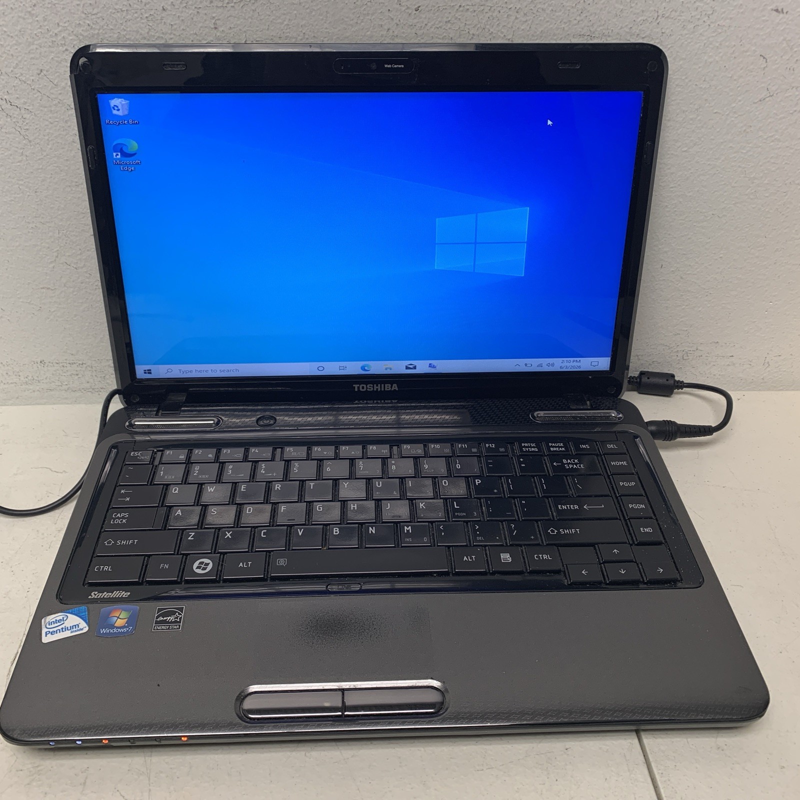 Toshiba Satellite L645 Intel Pentium P6200 2.13 GHz 8GB 500gb Hdd Wind 10 Home