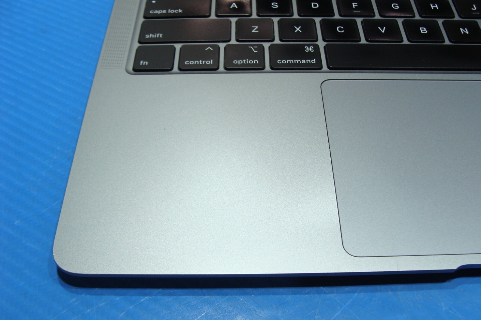 Apple MacBook Air 13″ A2179 (2020) i7-1060NG7 16GB 256GB MWTJ2LL/A Space Gray