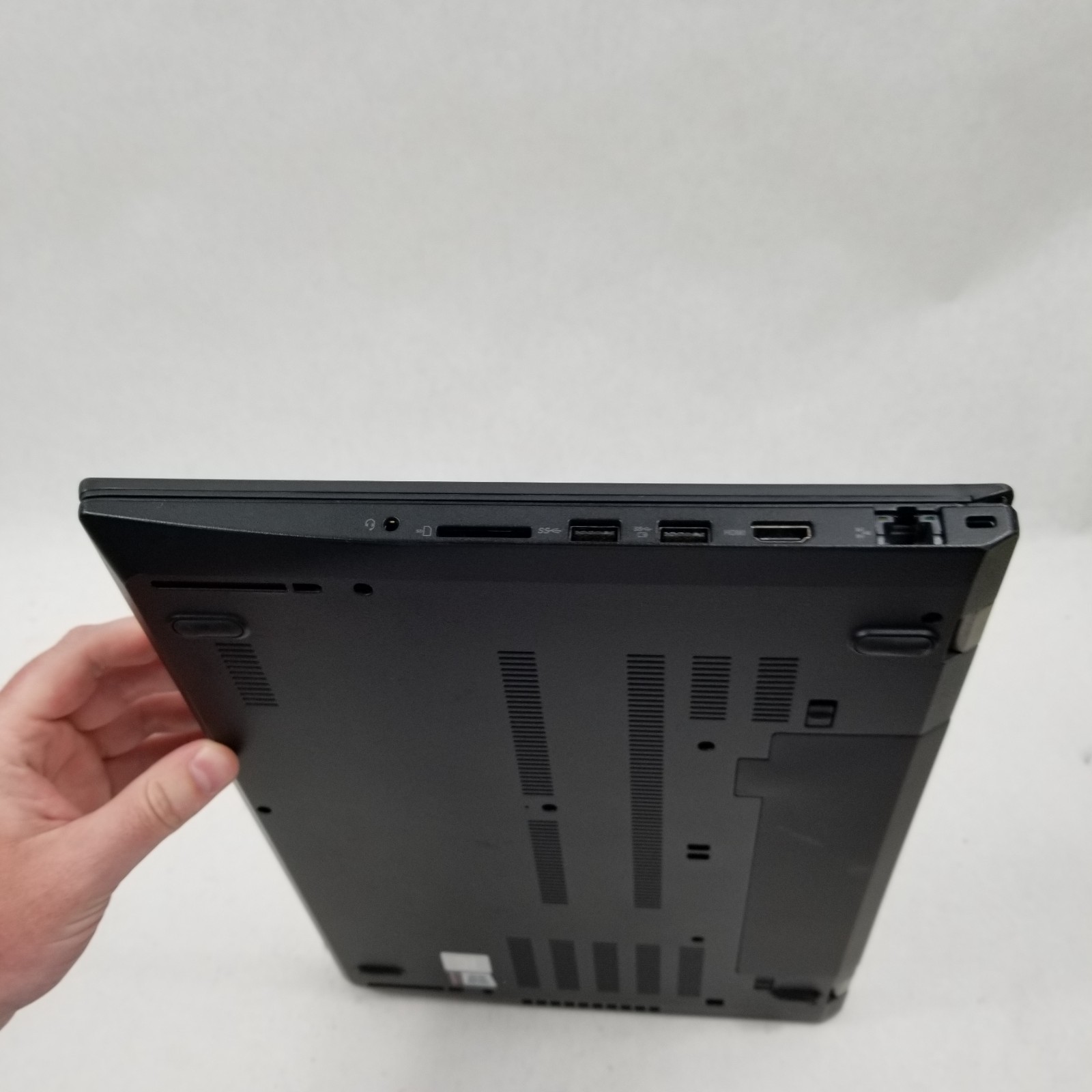 Lenovo ThinkPad T580 Core i7-8550U 1.80GHz 8GB RAM 256GB SSD Win 11 Pro *Read*
