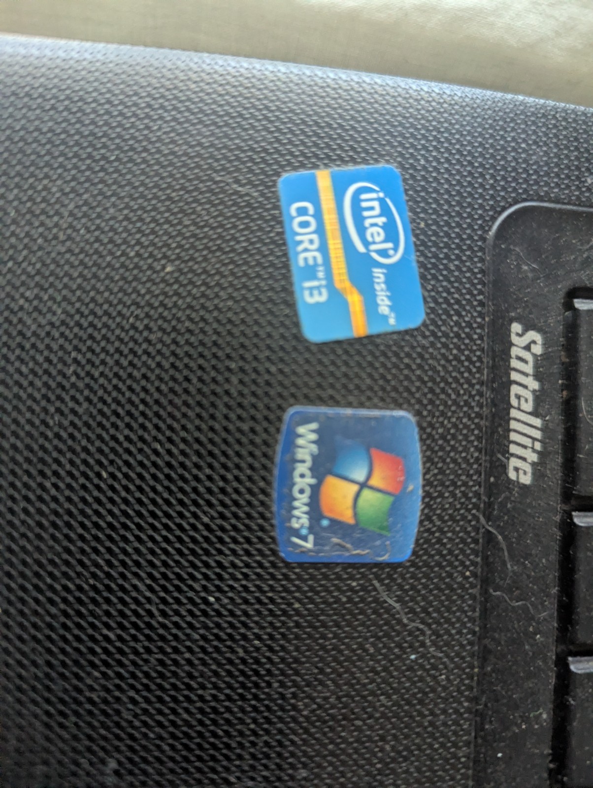 Toshiba Satellite C675 – S7308 Laptop (Cracked Screen, No RAM, No HDD)