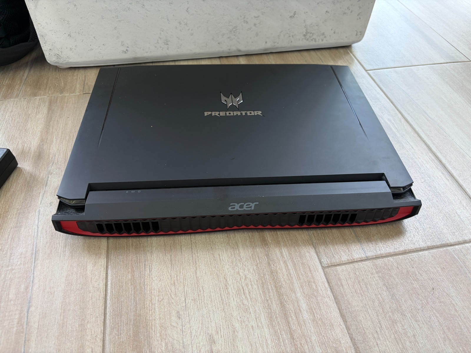 Acer Predator 17 17.3″ i7-6700HQ 16GB RAM 256GB SSD 1TB HDD GTX 1070 N15P4