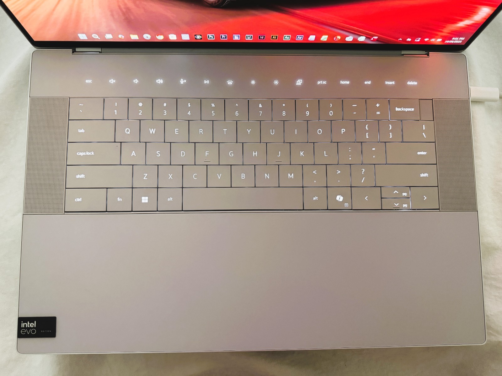 Dell XPS 16 – 9640 OLED ✔Ultra 9 185H ✔2TB 990PRO ✔32GB RAM ✔RTX 4060 8GB ✔ A+