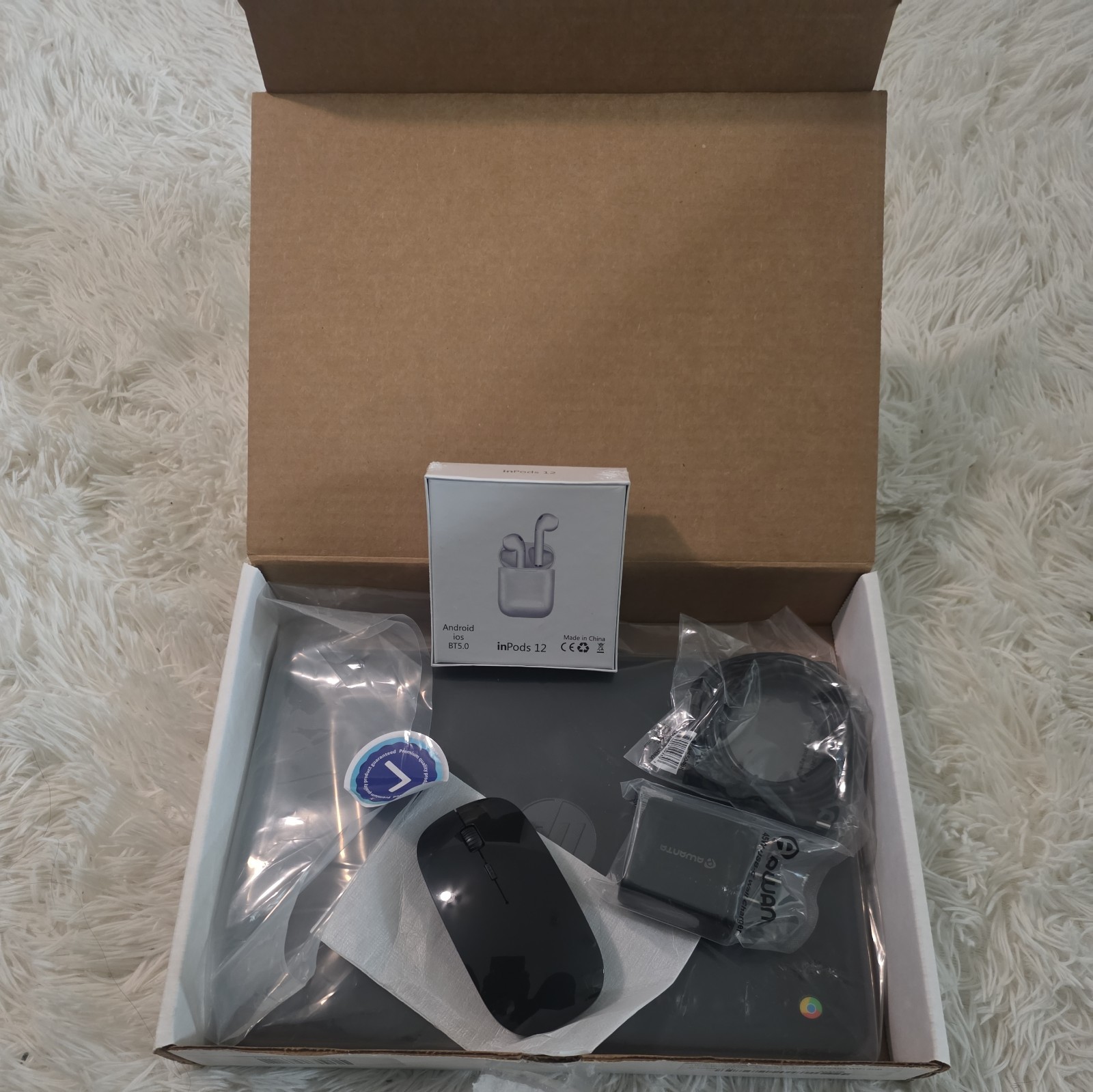 HP Chromebook 11 G8 11.6″ Intel 1.60 GHz 4 GB RAM 32GB SSD + New in Pods 12