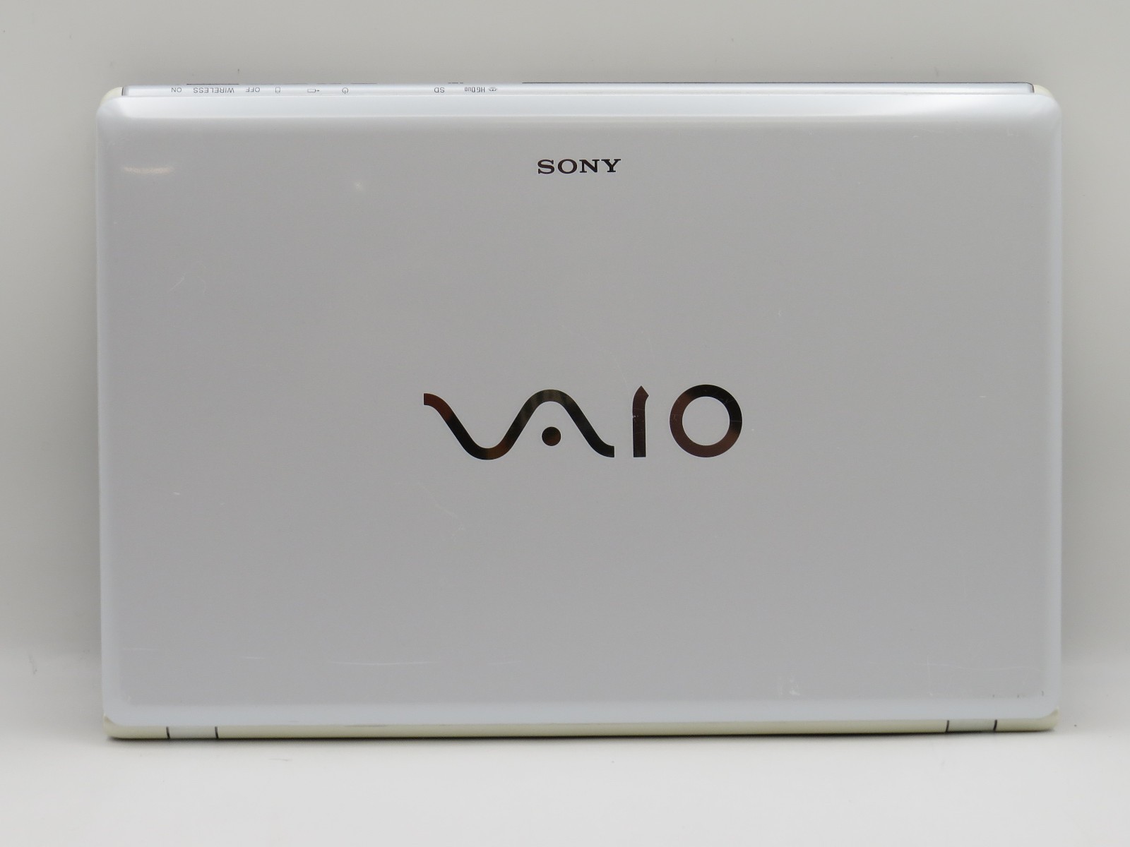 Sony Vaio | 76600 | 4GB DDR3 | 256GB SSD | GeForce G210M | 14″ | No OS/Battery