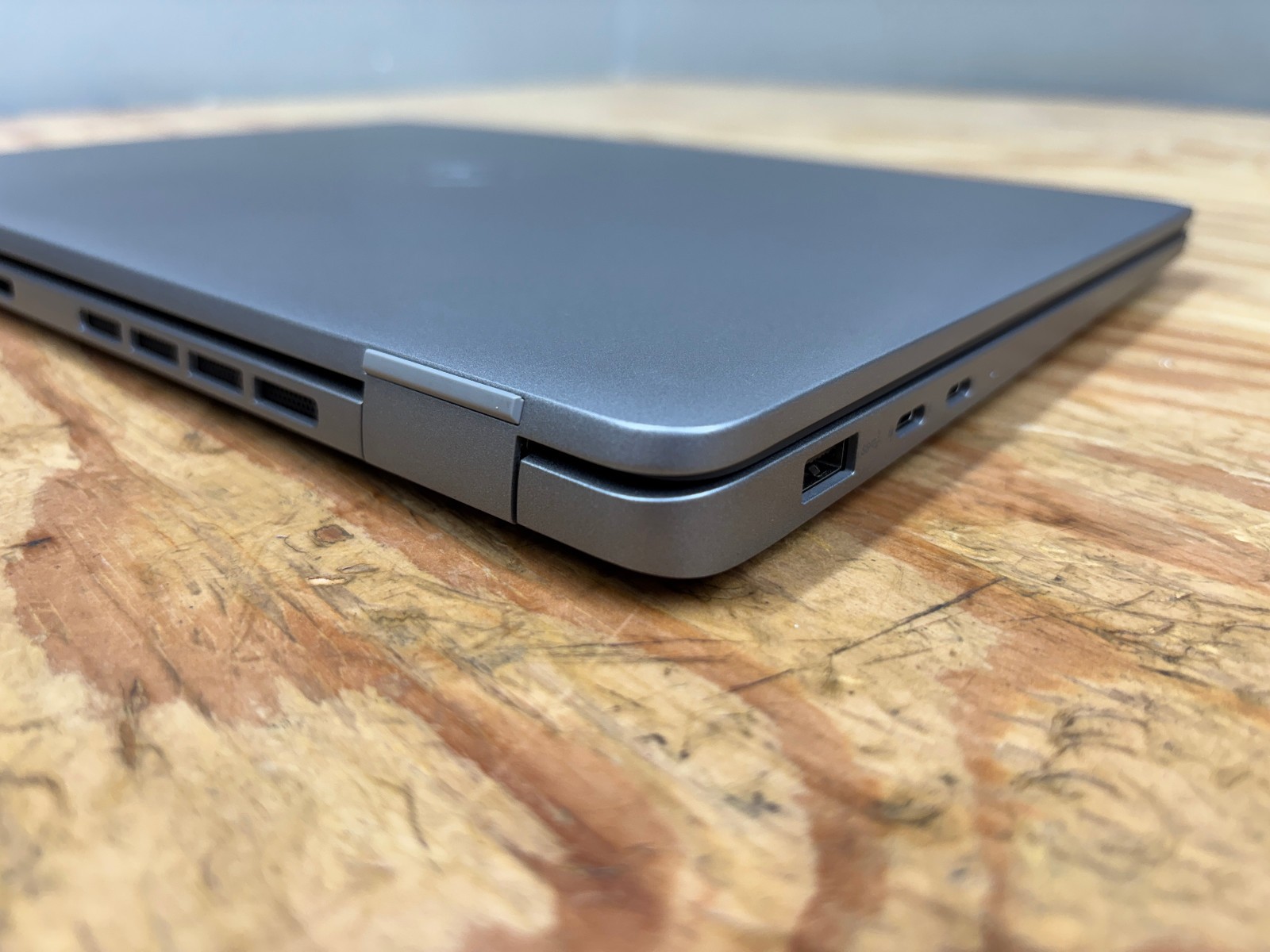 Dell Latitude 5350 Core Ultra 7 165U 16GB 512GB SSD 13.3″ FHD Win11 Pro Warranty