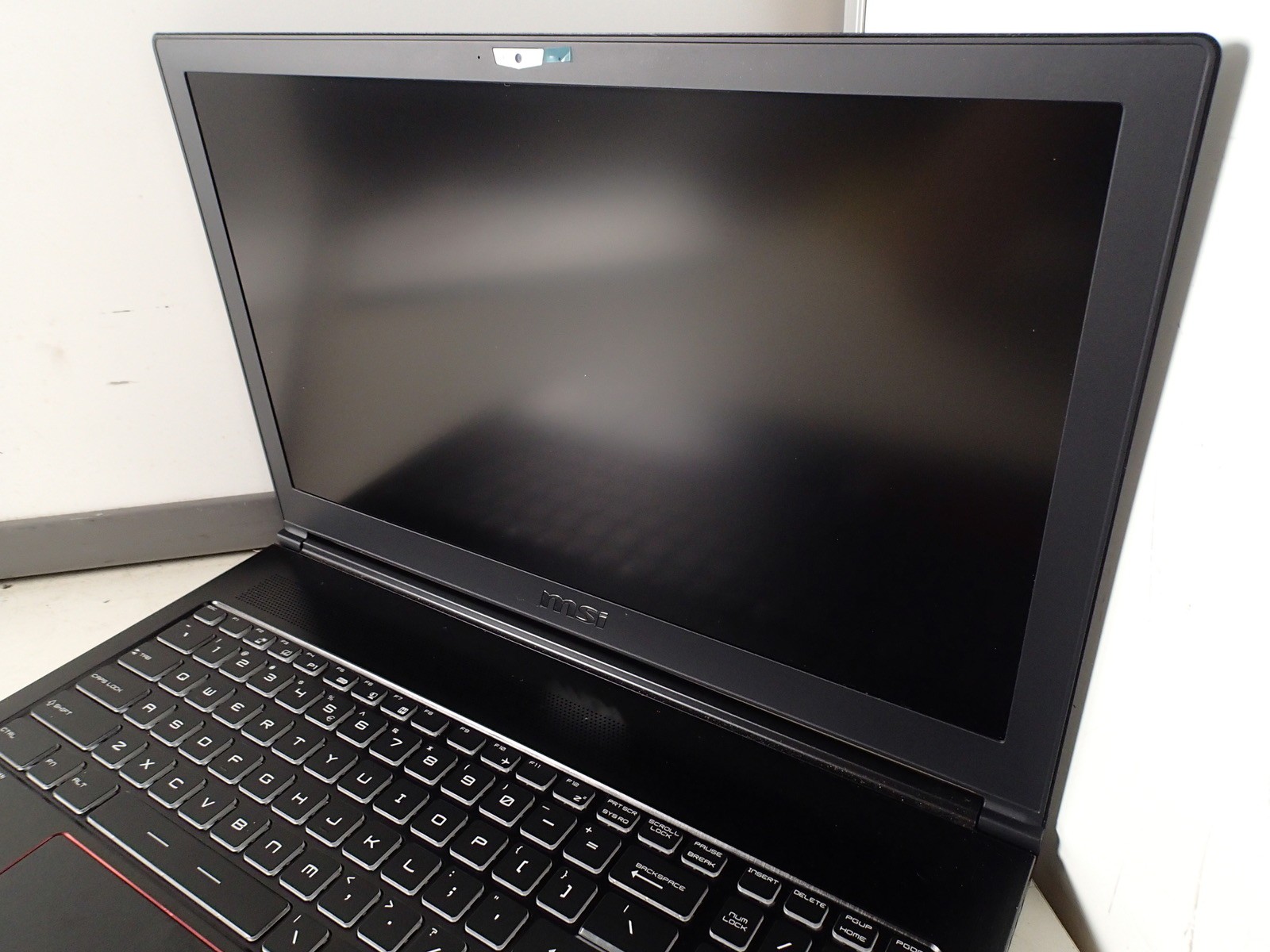 MSI GS63VR Intel Core i7 7700H 2.80GHz 16GB RAM 256GB M.2+1TB HDD Win 11 GTX1060