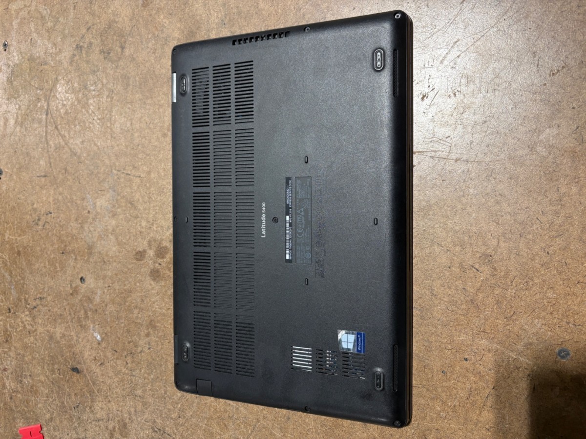 Dell Latitude 5400 i5-8365U 8GB RAM 256GB SSD 14in FHD No OS No Charger