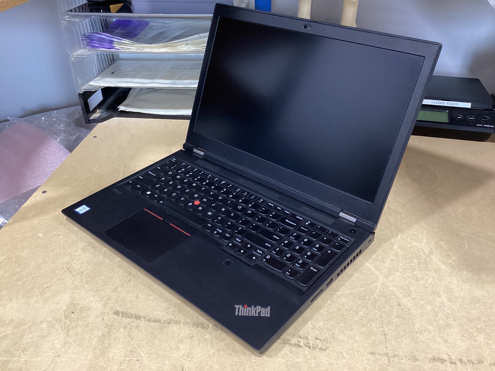ThinkPad P15 Gen 1 15.6″ Laptop | Xeon W-10855M | 32GB | 512 GB Quadro T1000 – B