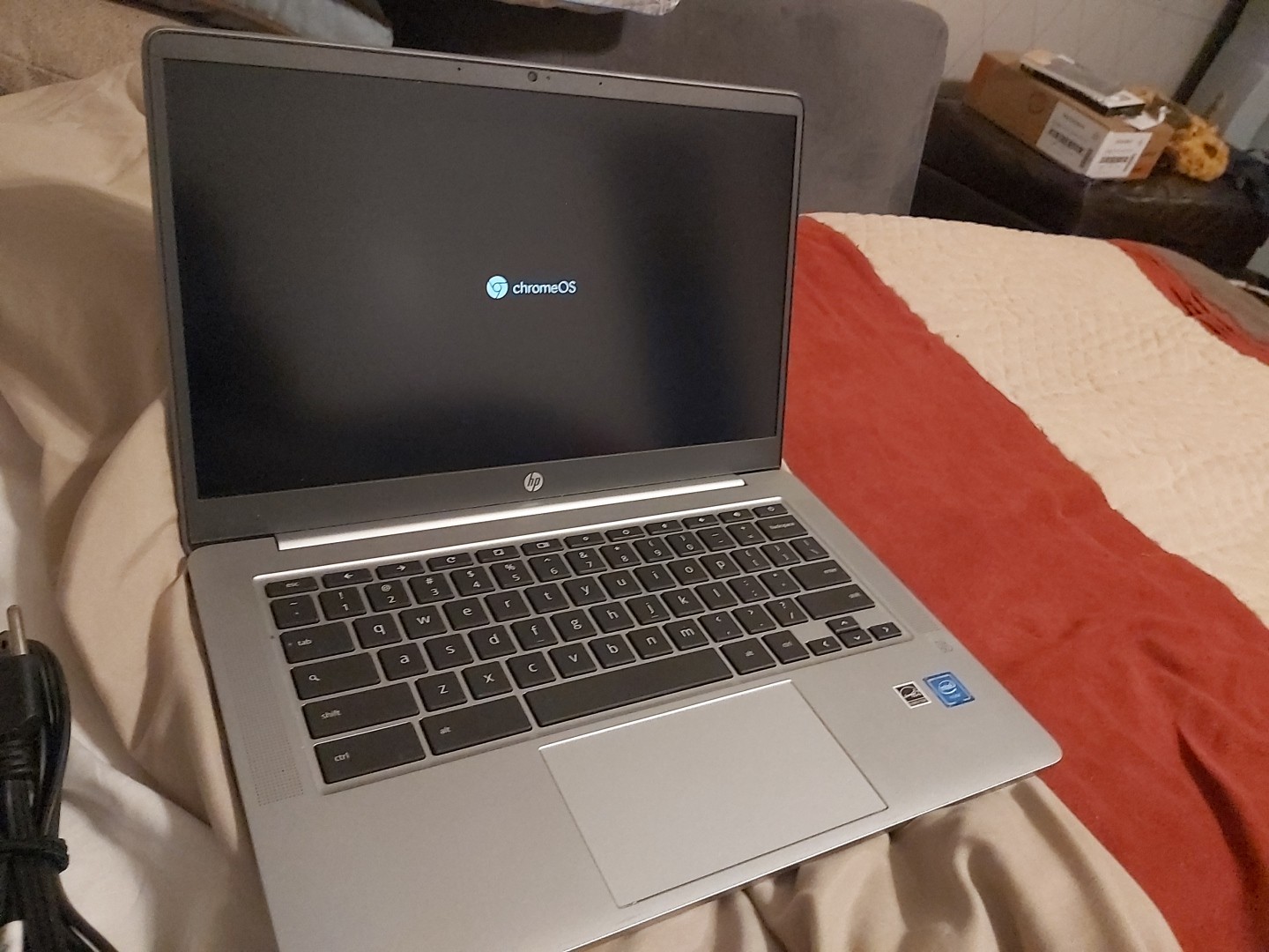 HP Chromebook – 14a-na0023cl 14″ (64GB eMMC, Intel Celeron N4000, 2.60GHz, 4GB)