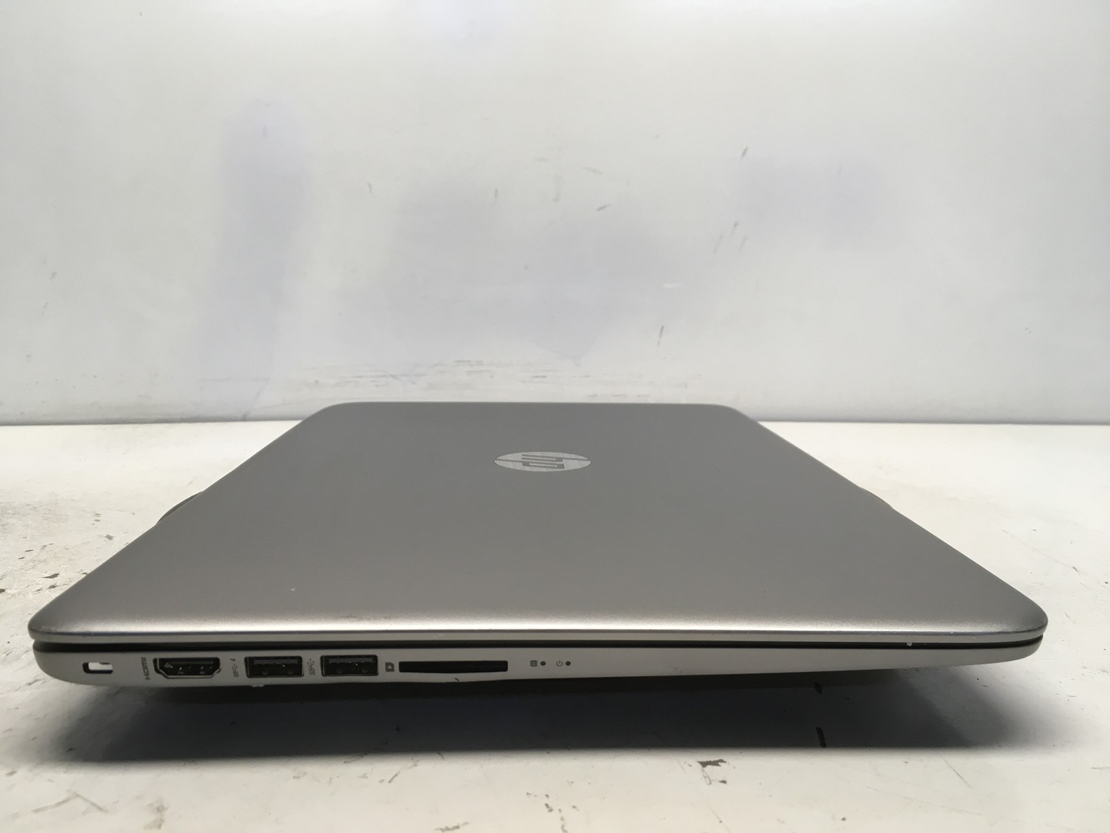 HP Envy AMD A10 Quad-Core No RAM NO HDD No Batt