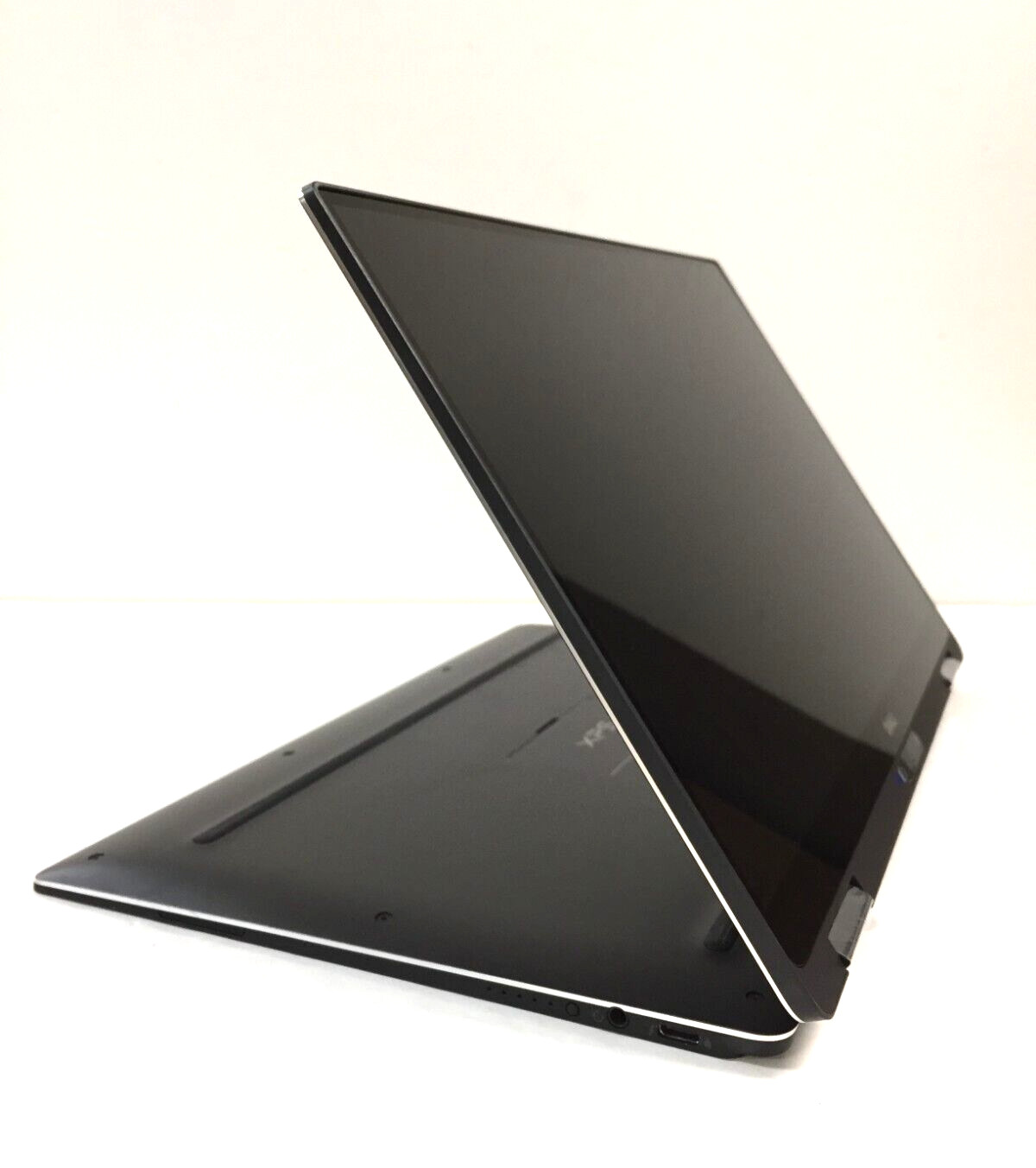 Dell XPS 9365 13.3″ touchscreen Laptop/Intel i7-7y75/8GB Ram/256GB SSD/Win10 BLK